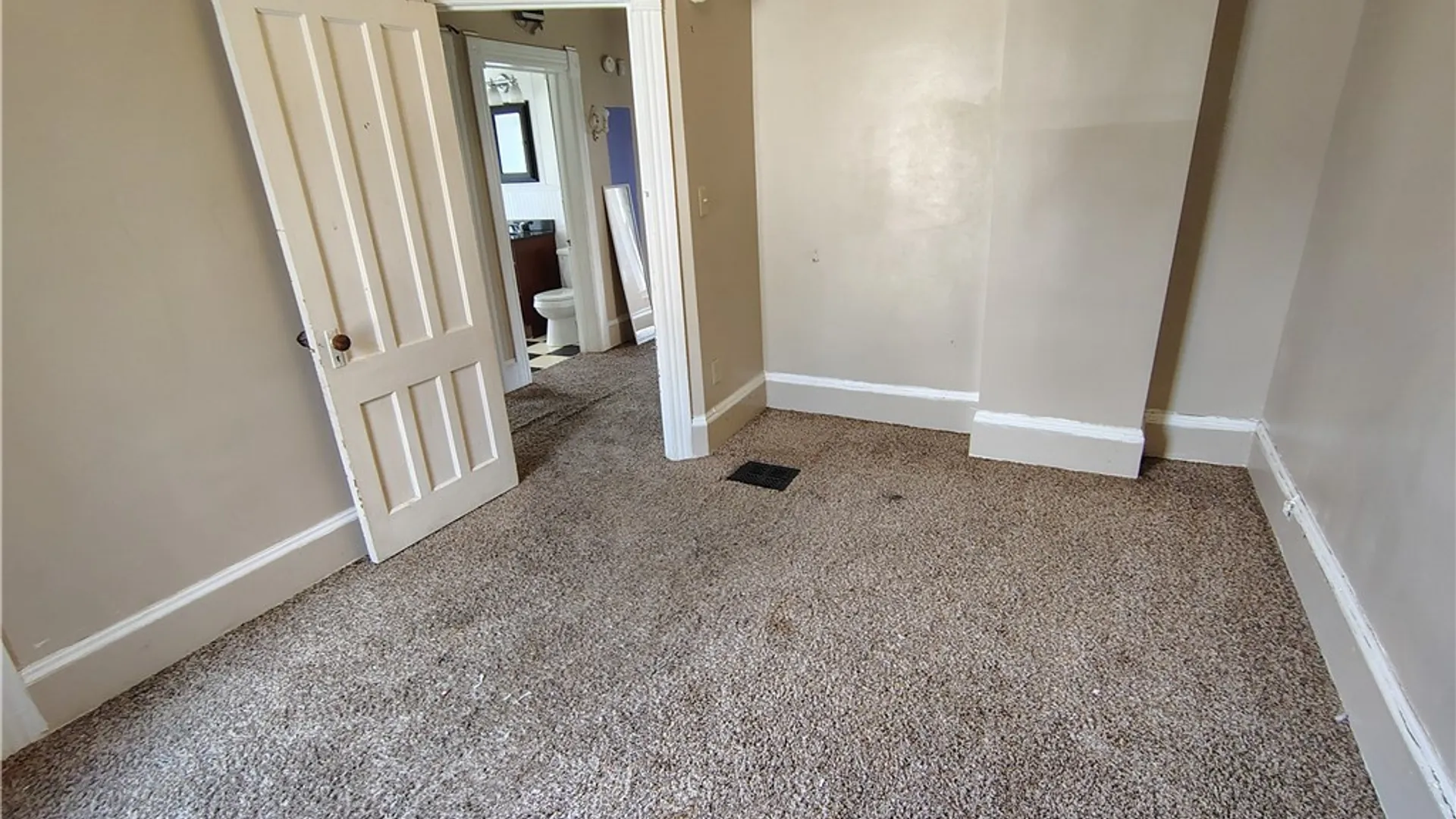 Property at 2331 Midland Avenue, Syracuse, NY 13205 12