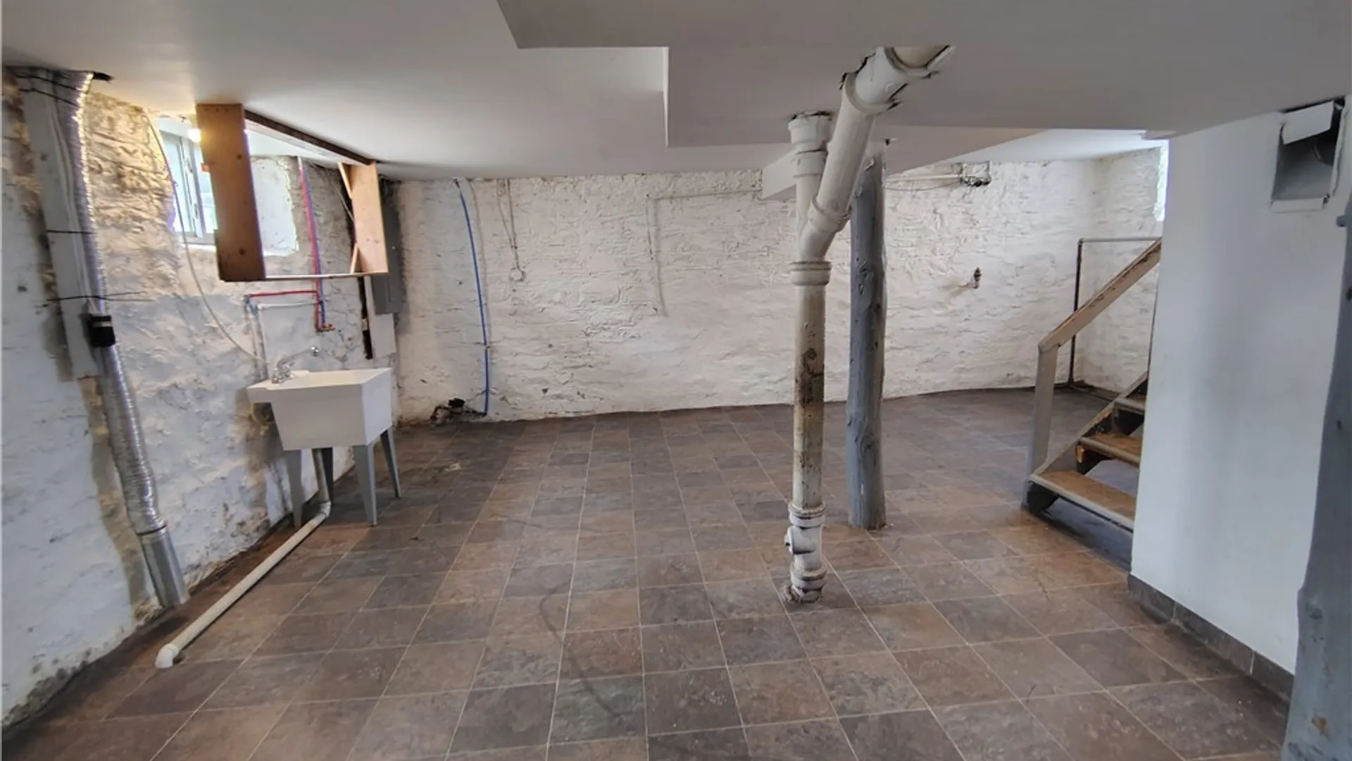 Property at 2331 Midland Avenue, Syracuse, NY 13205 18