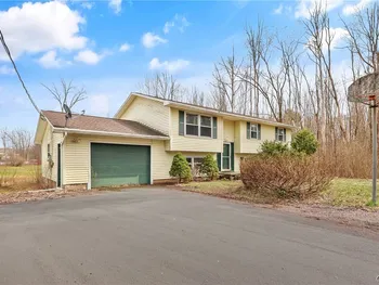 9446 Bear Springs Road, Cicero, NY 13029