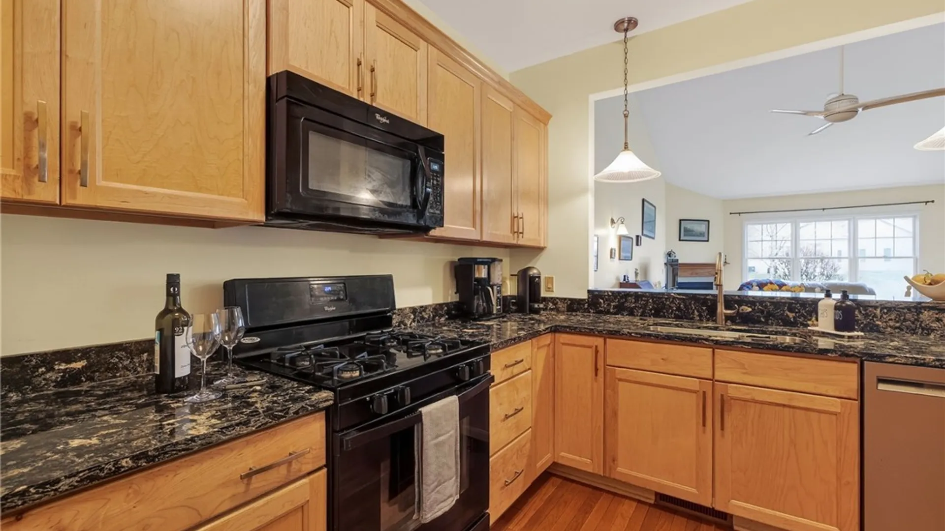 Property at 271 Bretlyn Circle Circle, Brighton, NY 14618 10