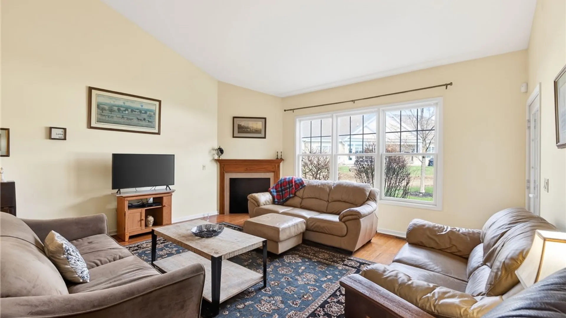 Property at 271 Bretlyn Circle Circle, Brighton, NY 14618 16