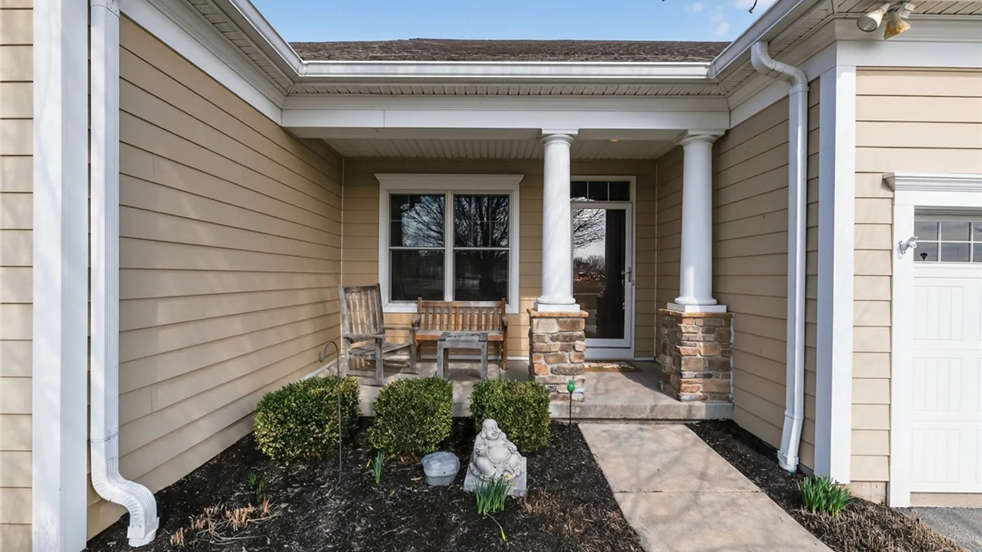 Property at 271 Bretlyn Circle Circle, Brighton, NY 14618 2