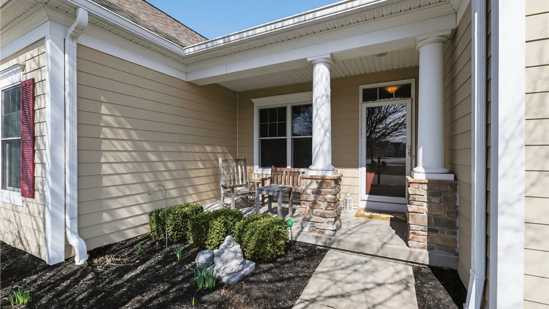 Property at 271 Bretlyn Circle Circle, Brighton, NY 14618 3