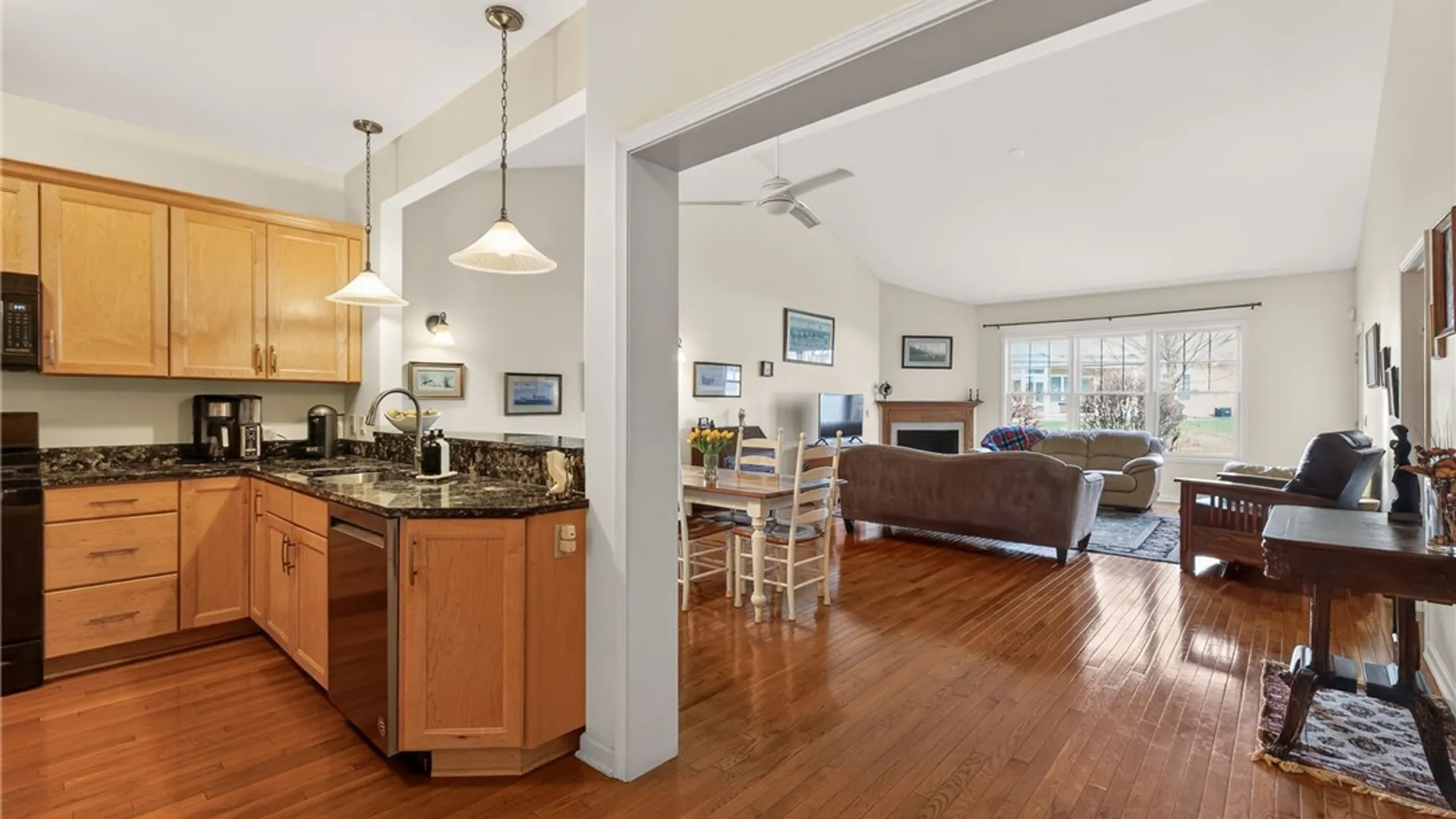 Property at 271 Bretlyn Circle Circle, Brighton, NY 14618 8