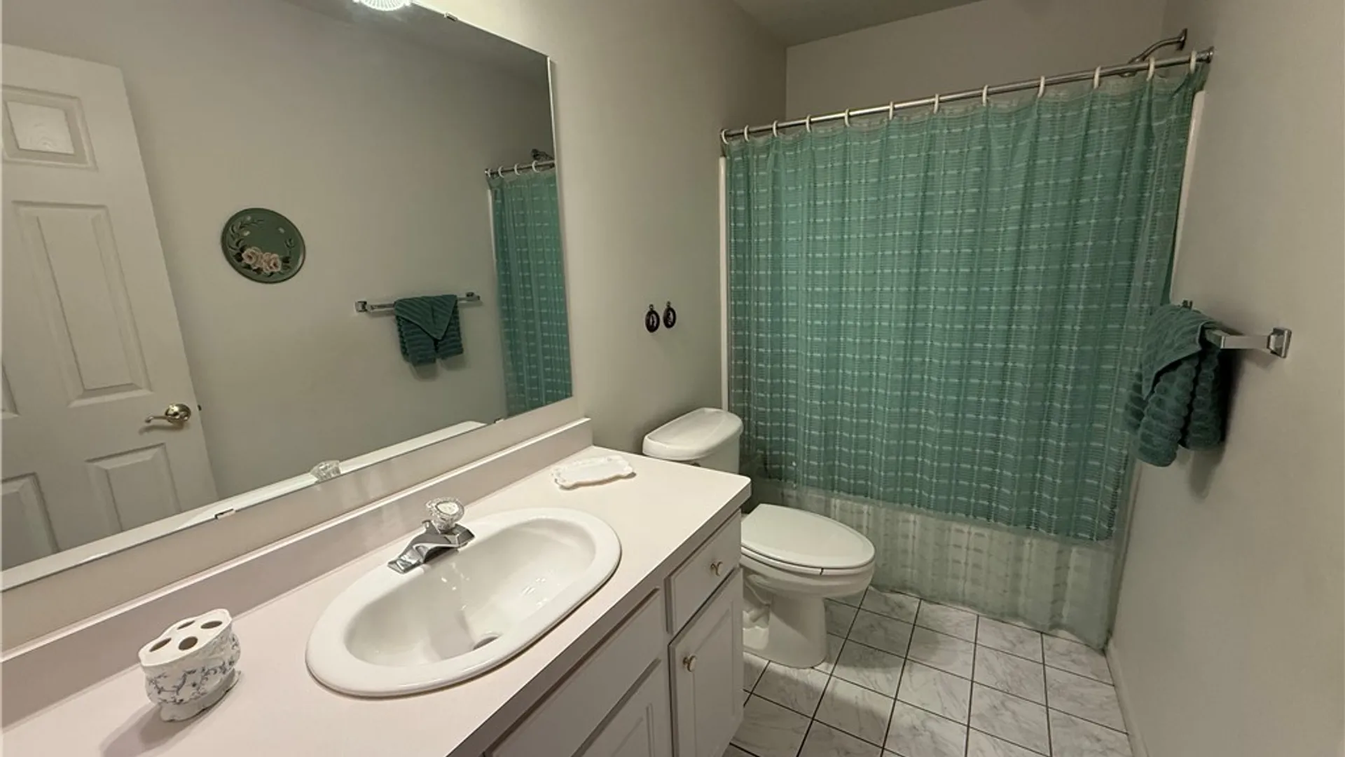 Property at 163 Lillian Lane, Greece, NY 14616 19