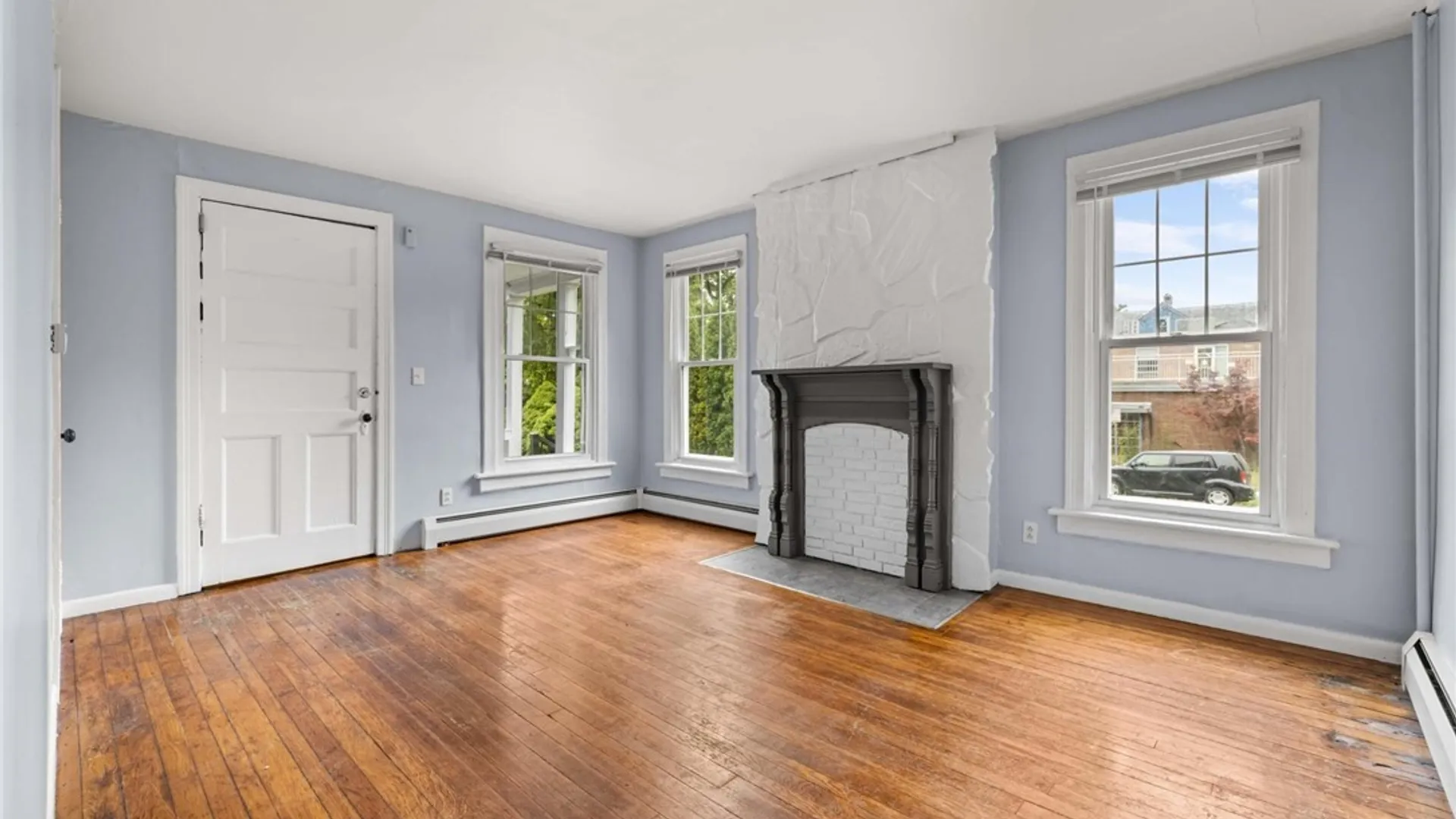 Property at 619 Elmwood Apt 2 Avenue, Buffalo, NY 14222 3