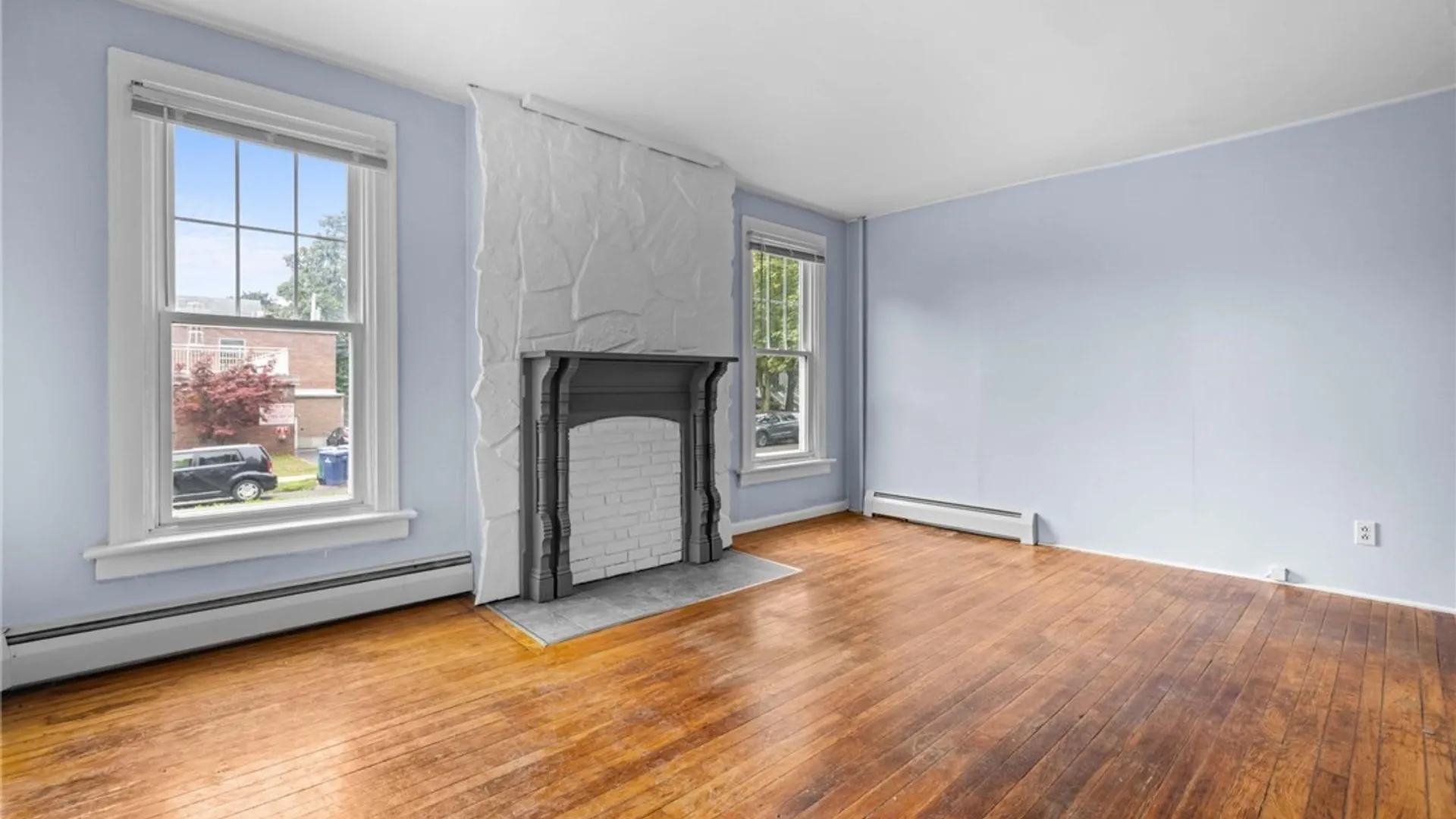 Property at 619 Elmwood Apt 2 Avenue, Buffalo, NY 14222 4