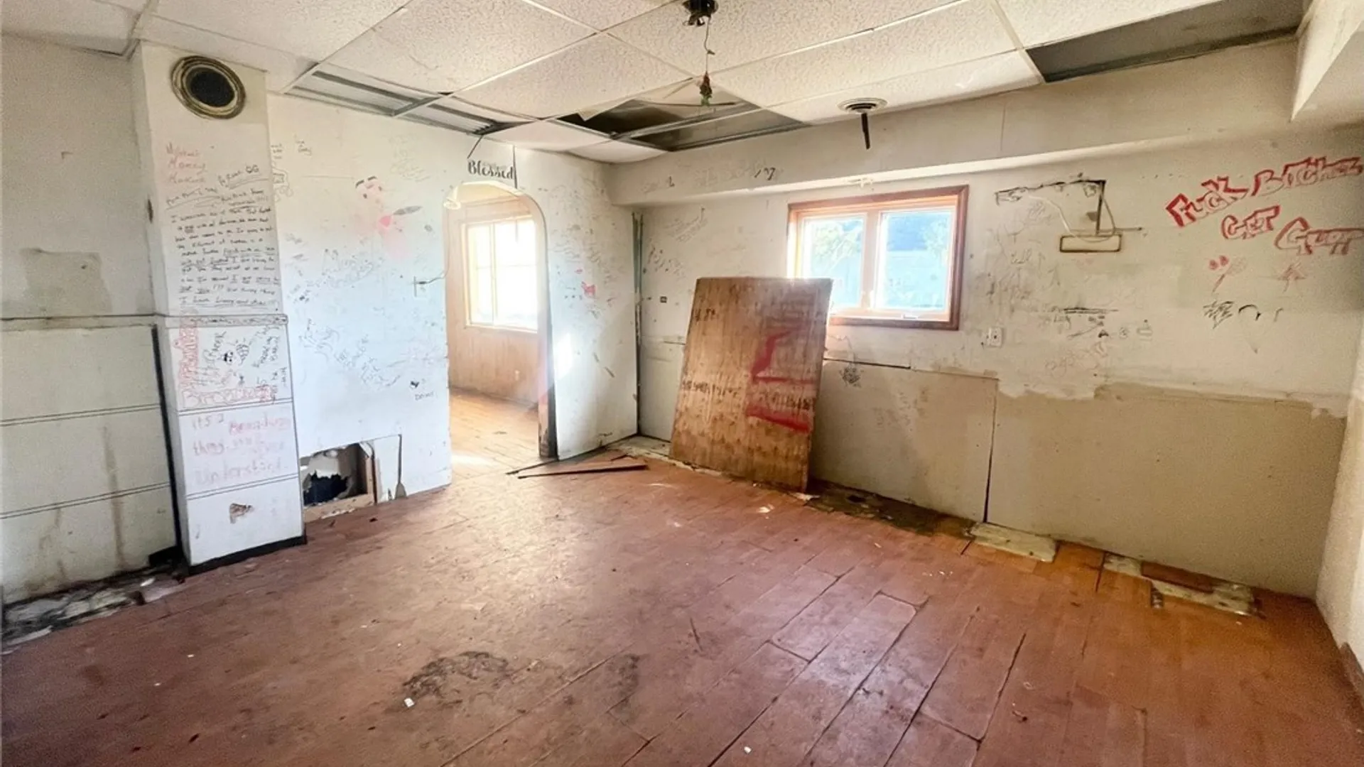 Property at 80 Liddell Street, Buffalo, NY 14212 7