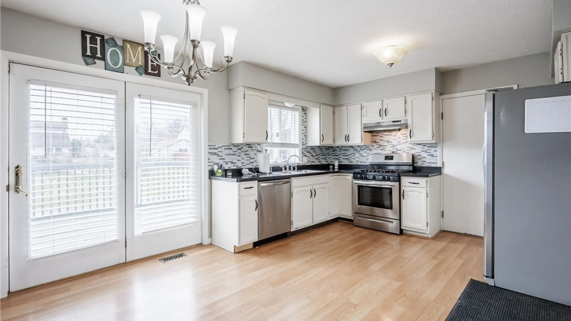 Property at 3 Tyler Trail, Parma, NY 14468 5