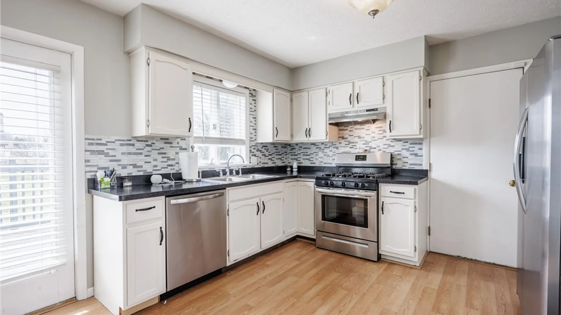 Property at 3 Tyler Trail, Parma, NY 14468 6