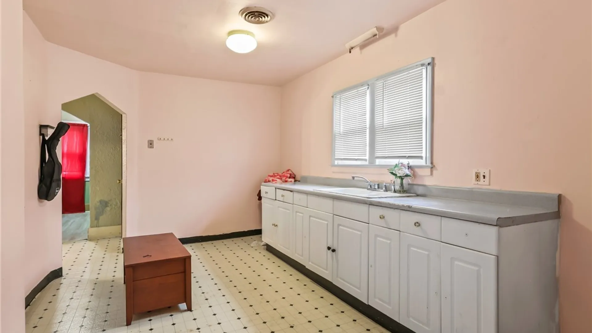 Property at 3023 Orleans Avenue, Niagara Falls, NY 14303 23
