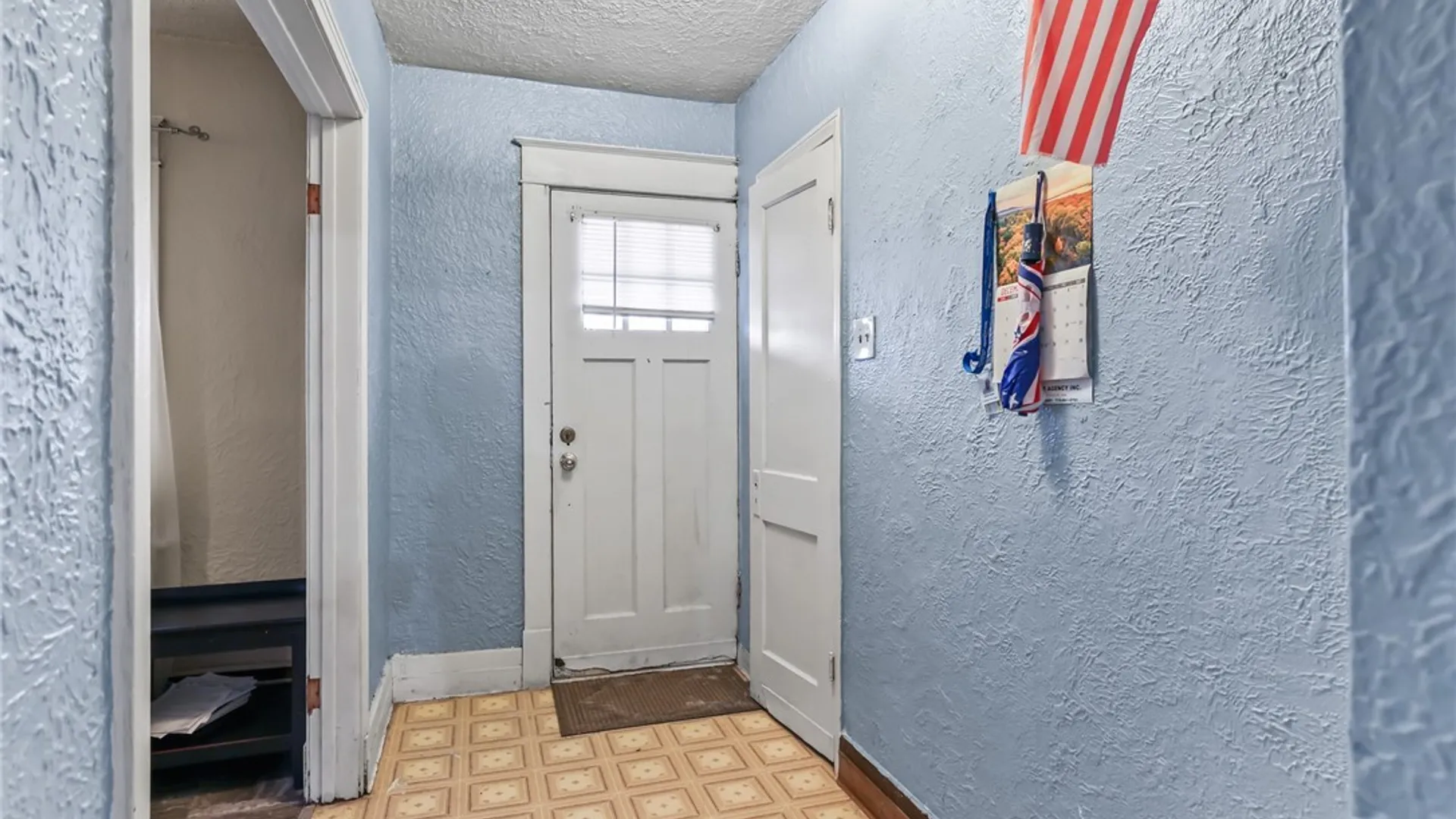 Property at 3023 Orleans Avenue, Niagara Falls, NY 14303 7