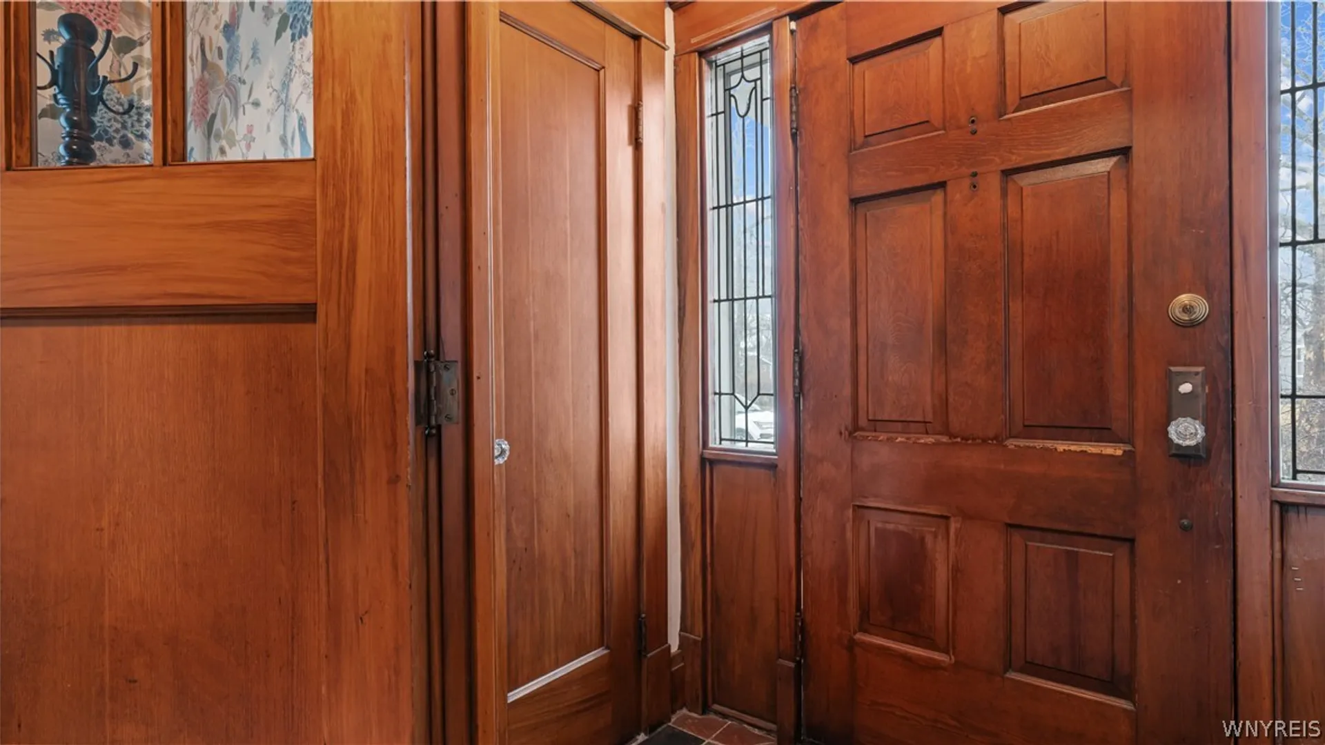 Property at 243 Capen Boulevard, Amherst, NY 14226 4