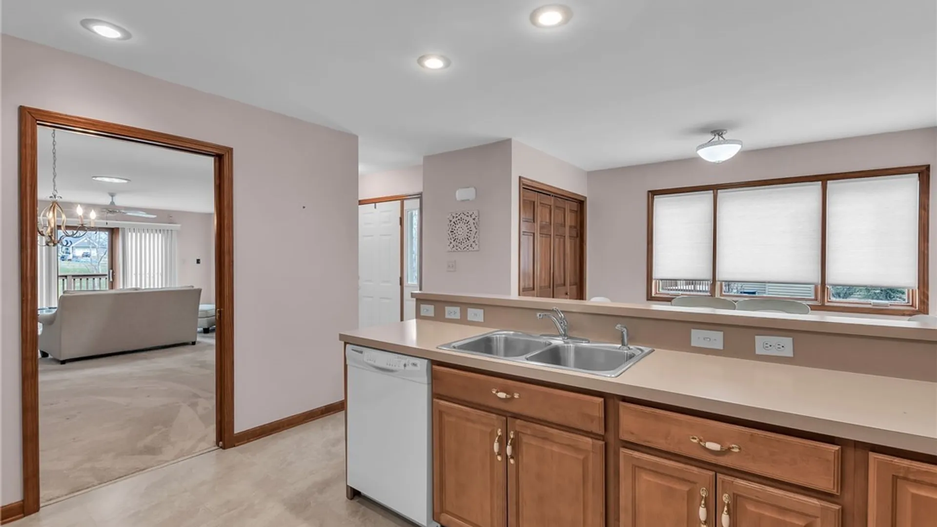 Property at 809 Carriage Lane, Lewiston, NY 14092 24