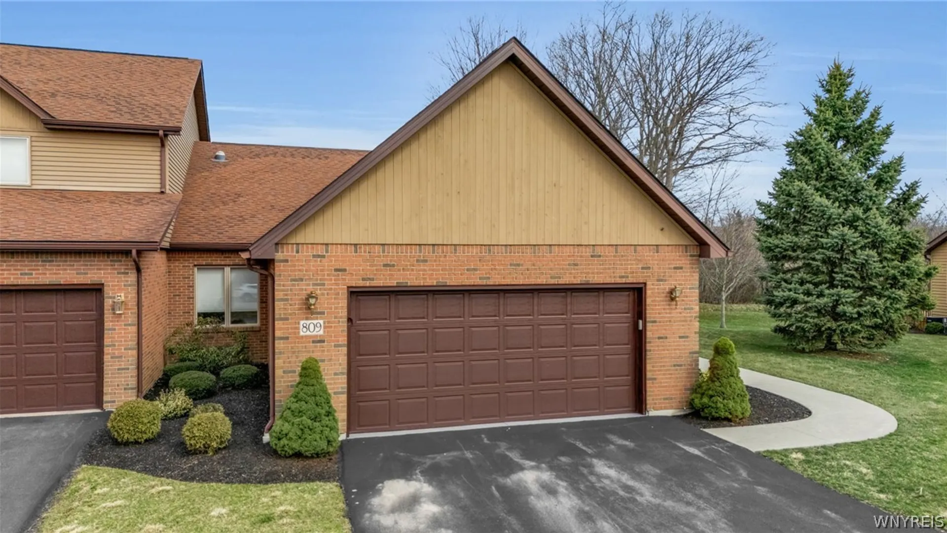 Property at 809 Carriage Lane, Lewiston, NY 14092 3