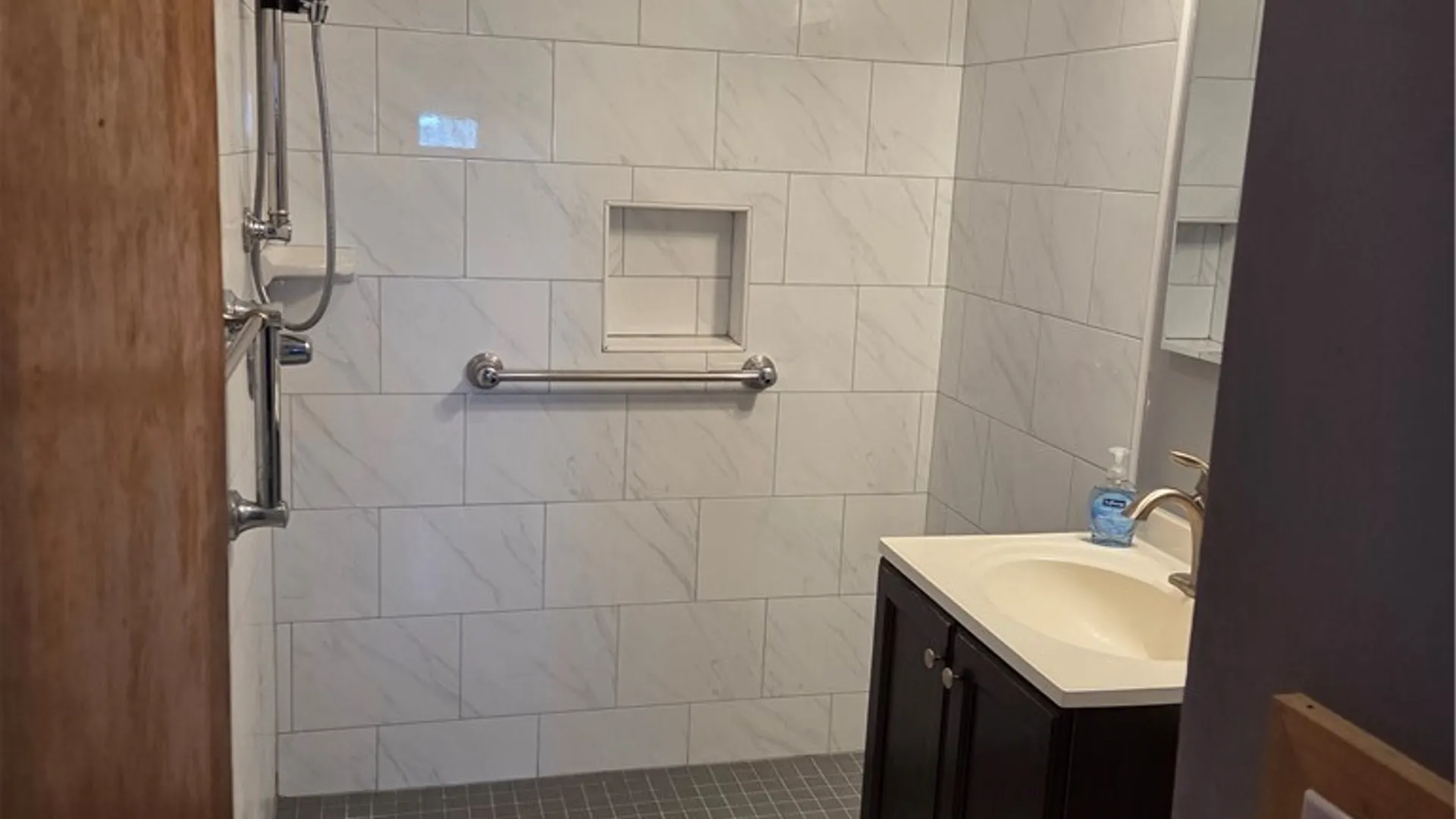 Property at 220 Pleasantview Drive, Salina, NY 13088 12