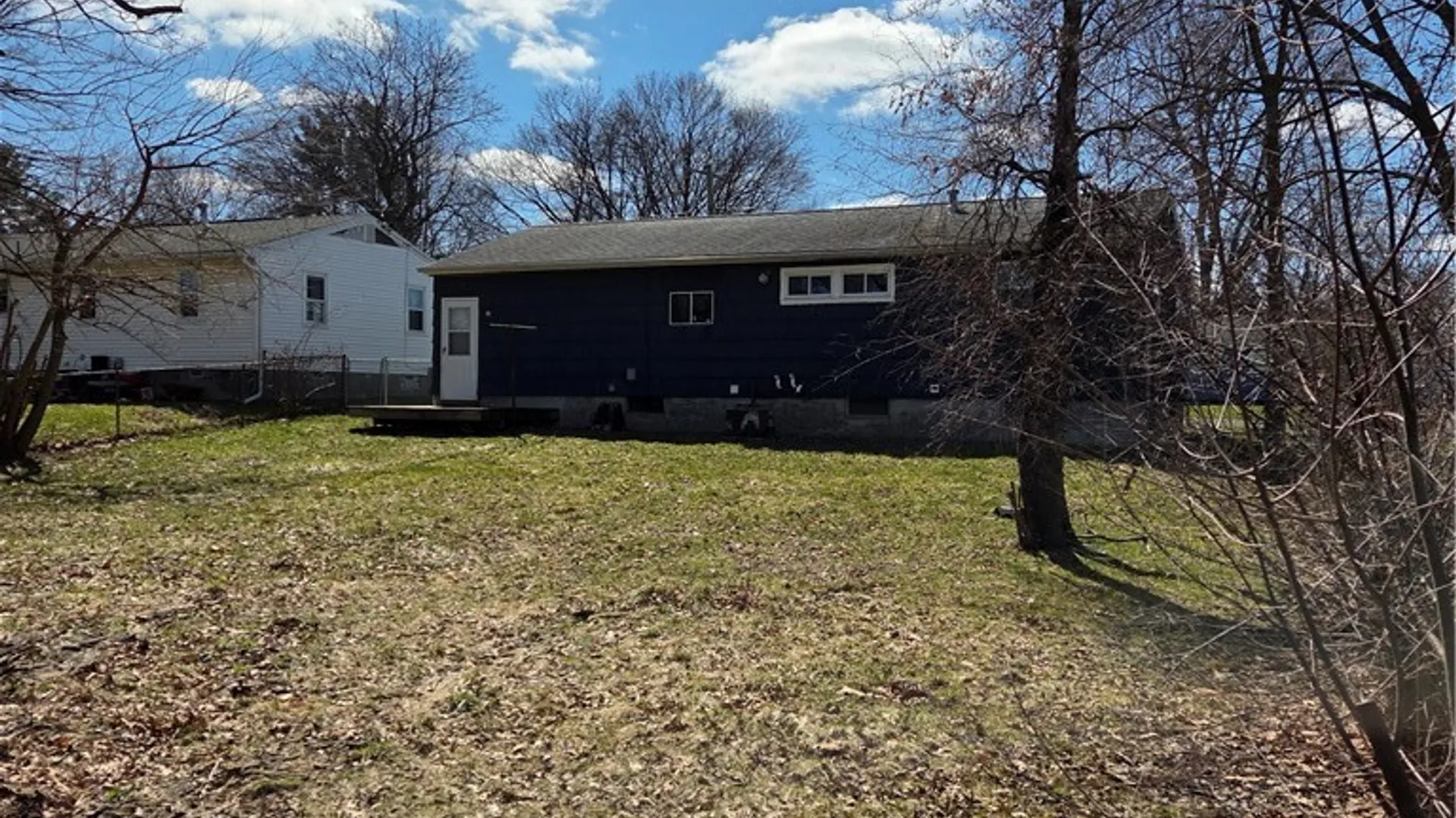 Property at 220 Pleasantview Drive, Salina, NY 13088 4