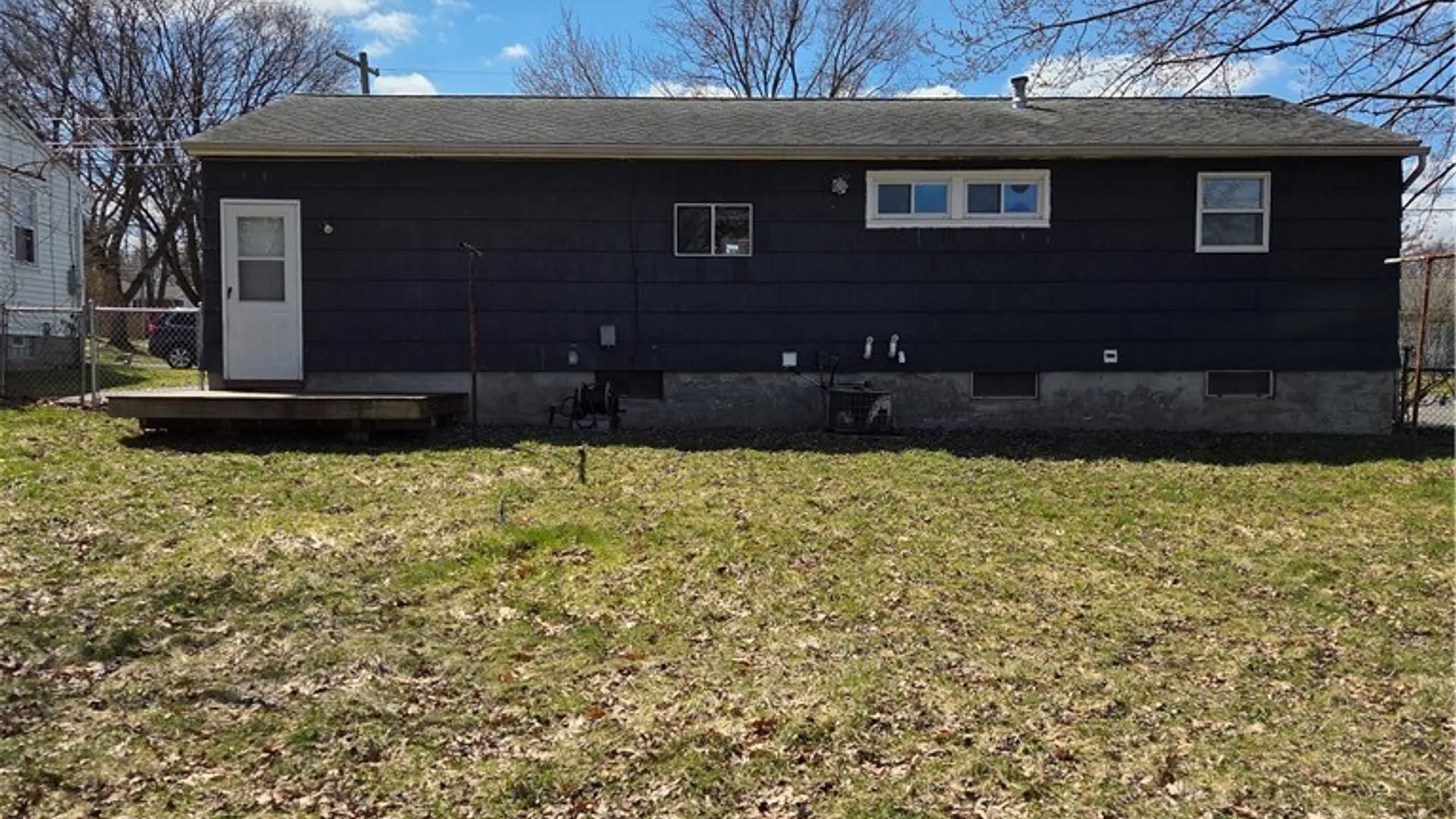 Property at 220 Pleasantview Drive, Salina, NY 13088 5