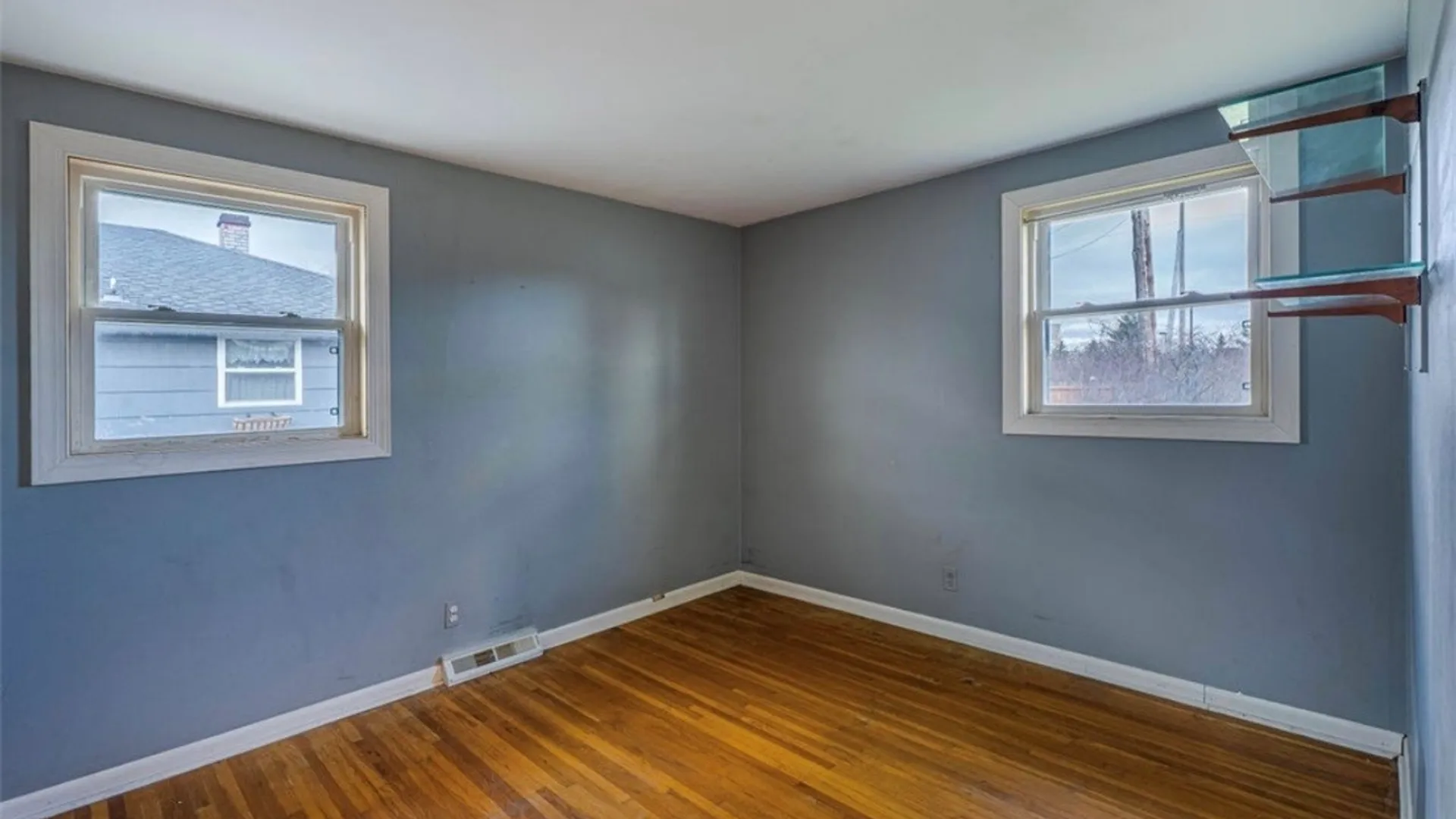 Property at 82 Surfside Parkway, Cheektowaga, NY 14225 16