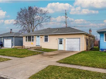 Property at 82 Surfside Parkway, Cheektowaga, NY 14225