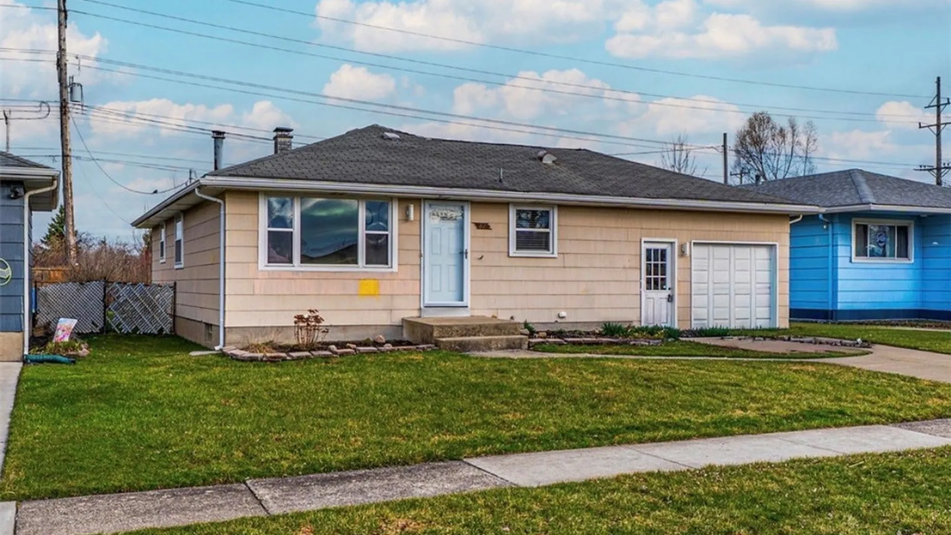 Property at 82 Surfside Parkway, Cheektowaga, NY 14225 2