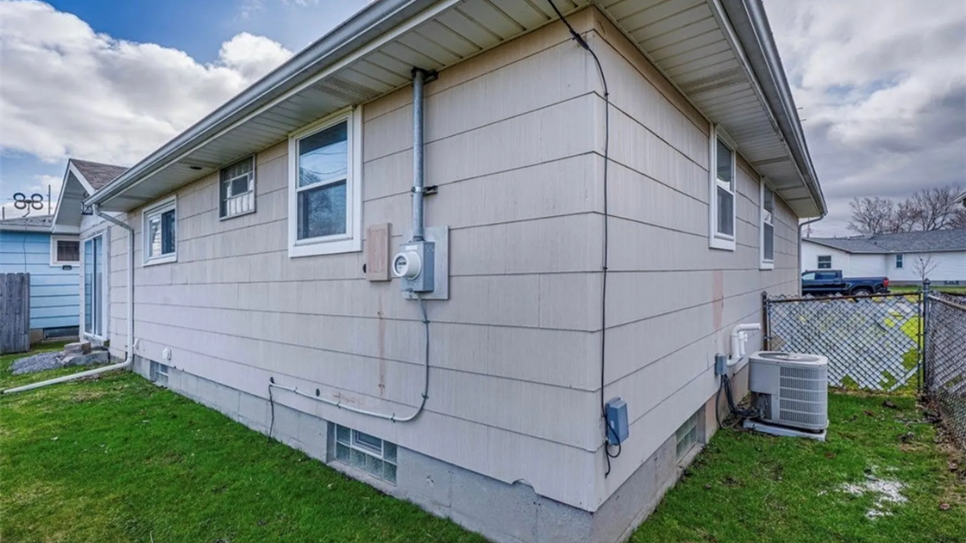 Property at 82 Surfside Parkway, Cheektowaga, NY 14225 23