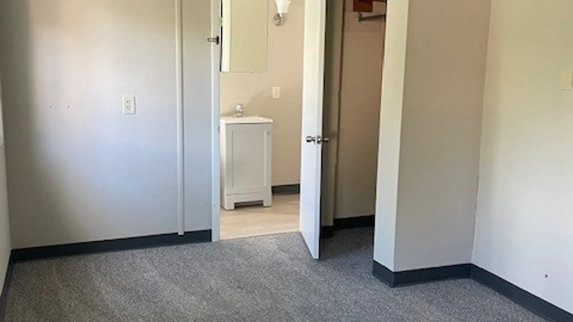 Property at 726 Euclid Avenue, Syracuse, NY 13210 5