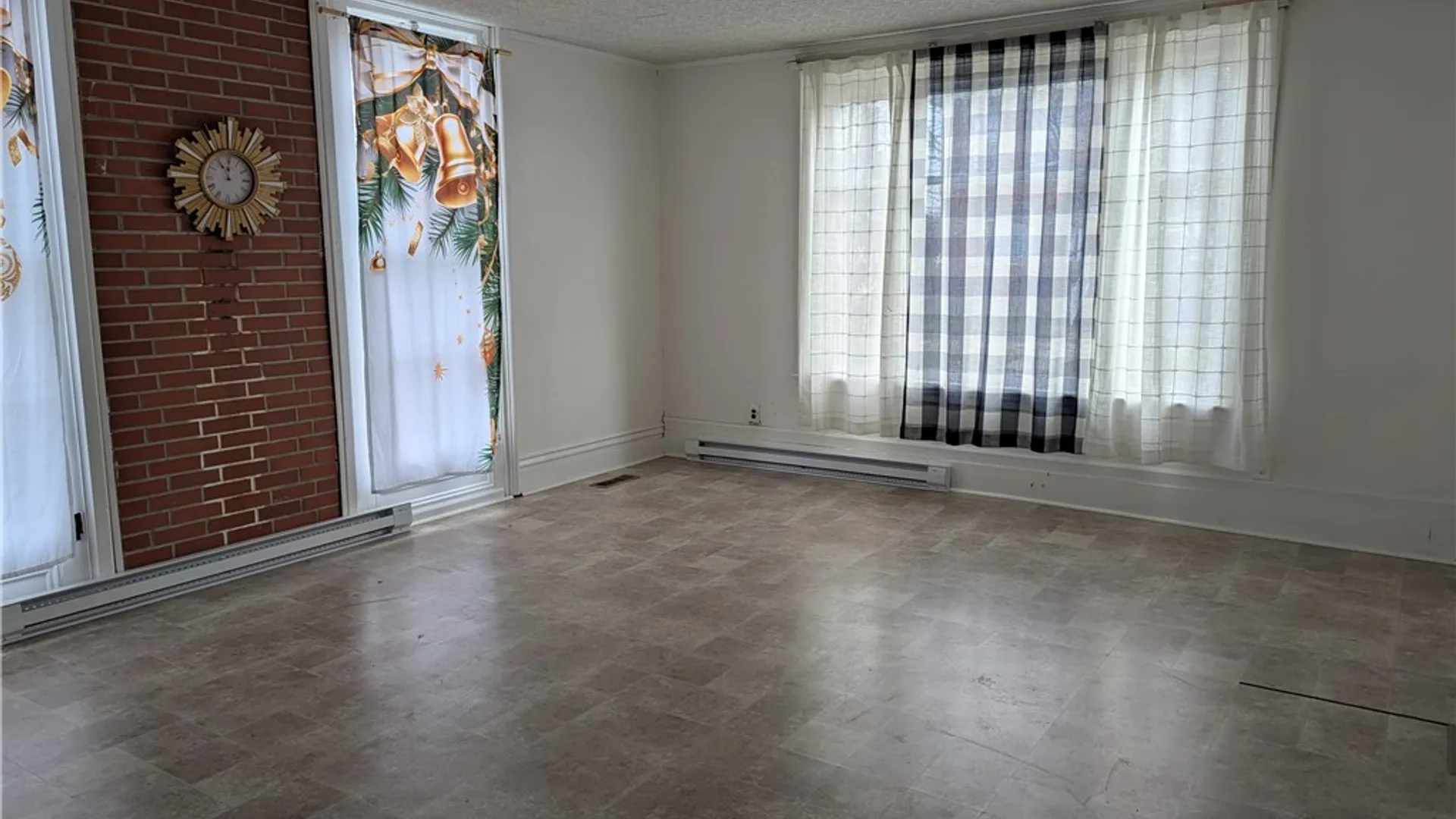 Property at 318 West Avenue, Ridgeway, NY 14103 11