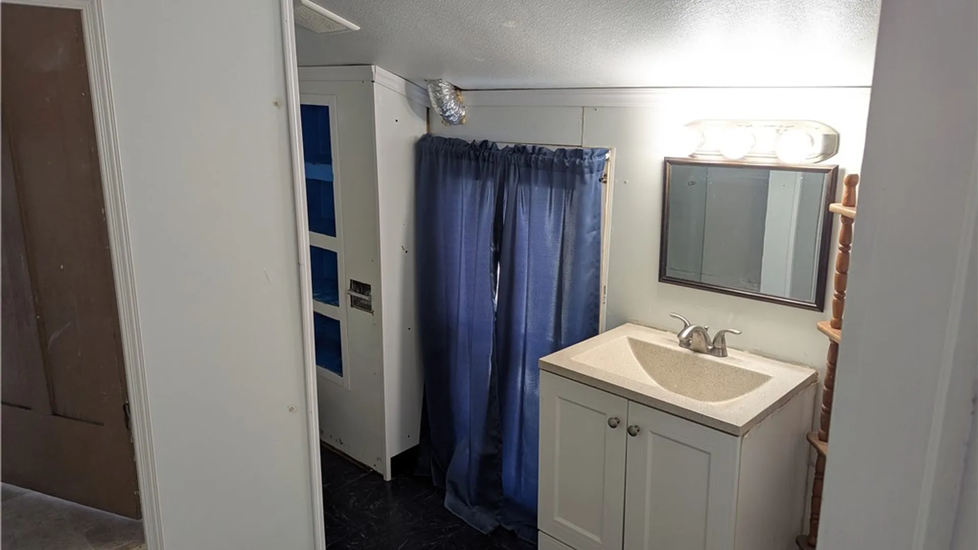 Property at 318 West Avenue, Ridgeway, NY 14103 22