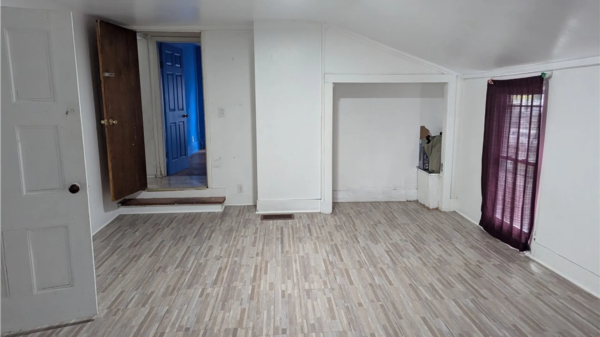 Property at 318 West Avenue, Ridgeway, NY 14103 24