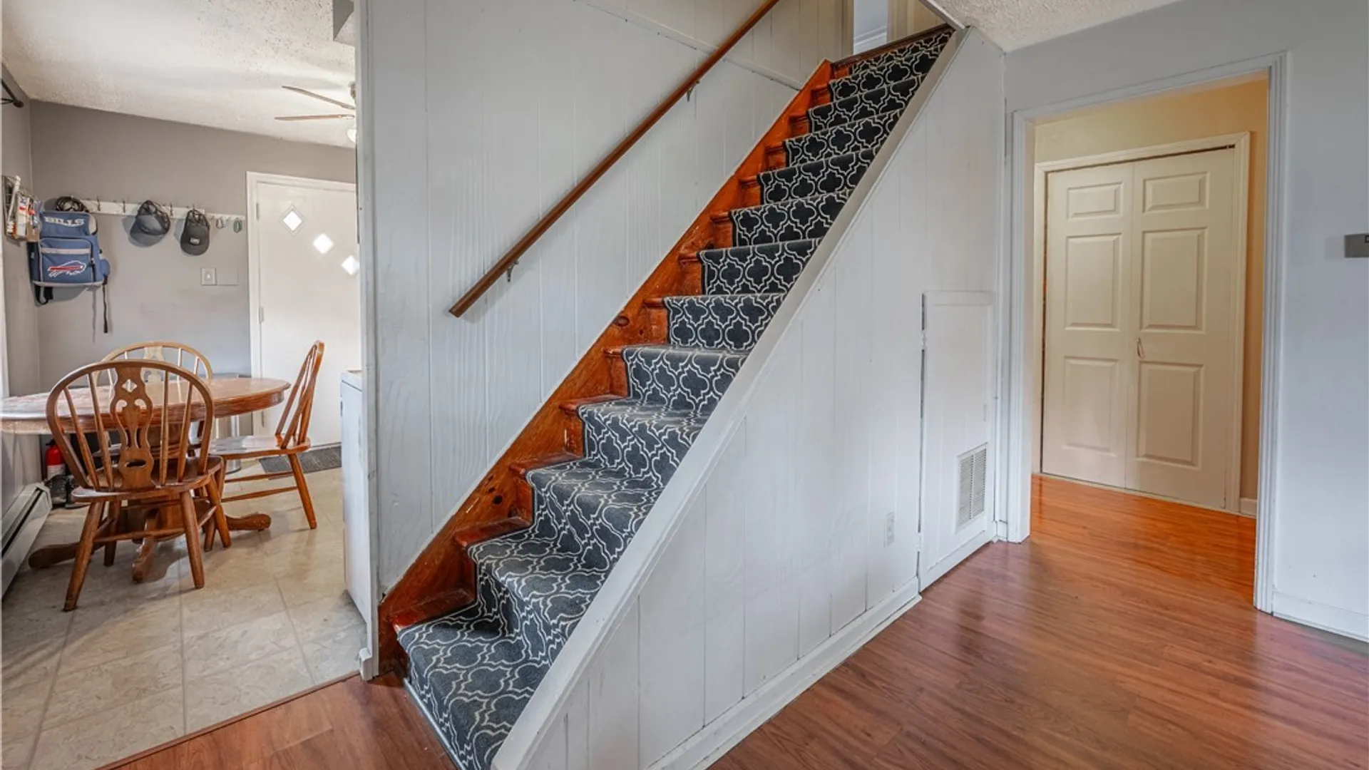 Property at 4368 Crescent Drive, Niagara Falls, NY 14305 10