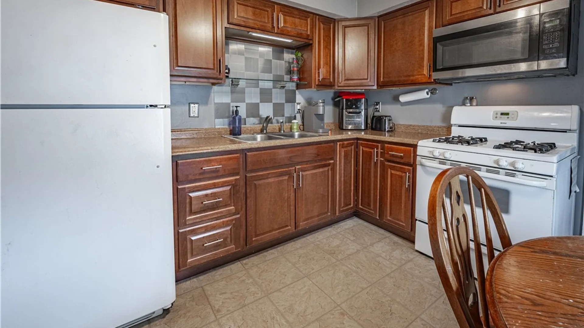 Property at 4368 Crescent Drive, Niagara Falls, NY 14305 5