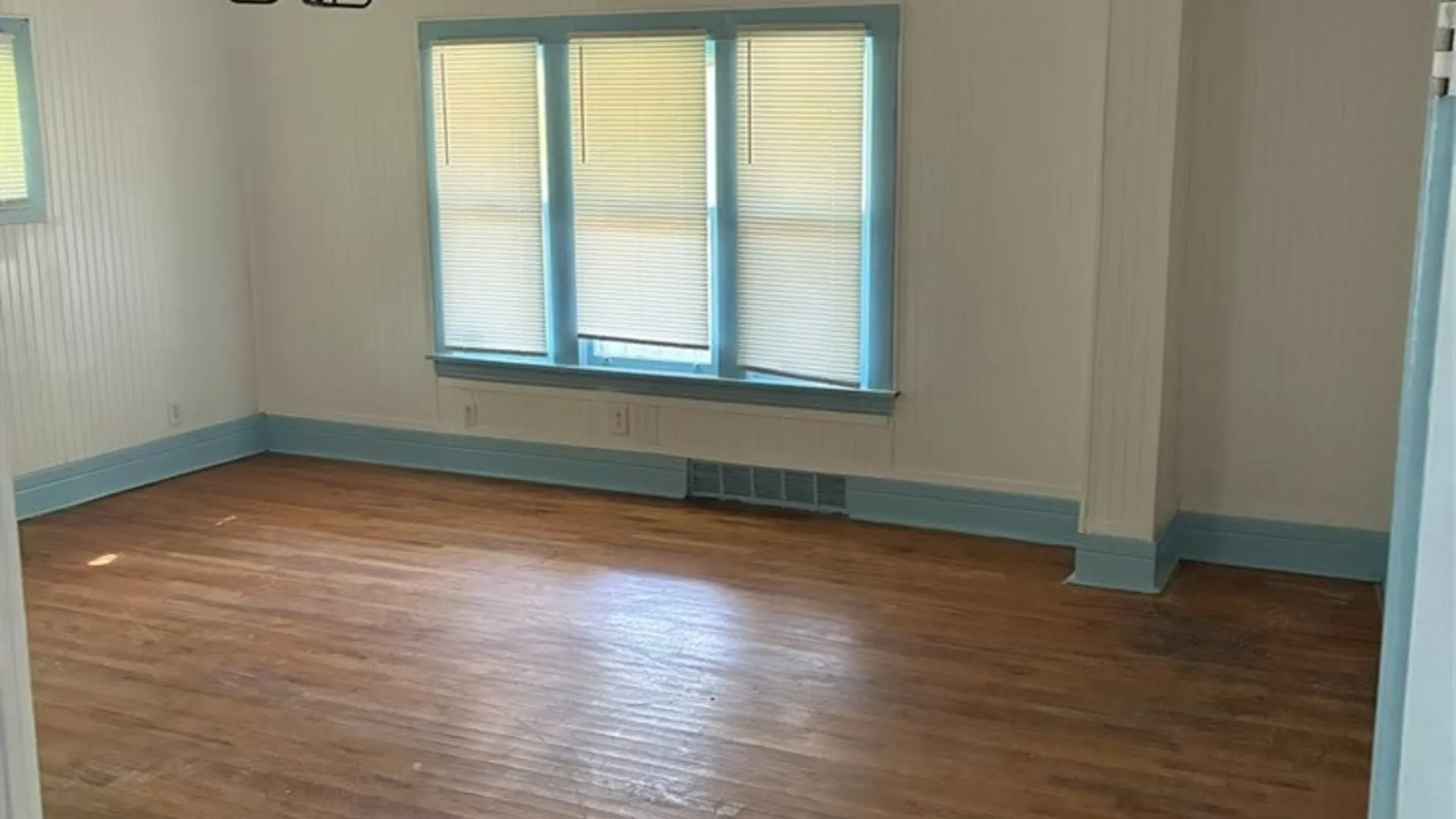 Property at 541 16th Street, Niagara Falls, NY 14301 10