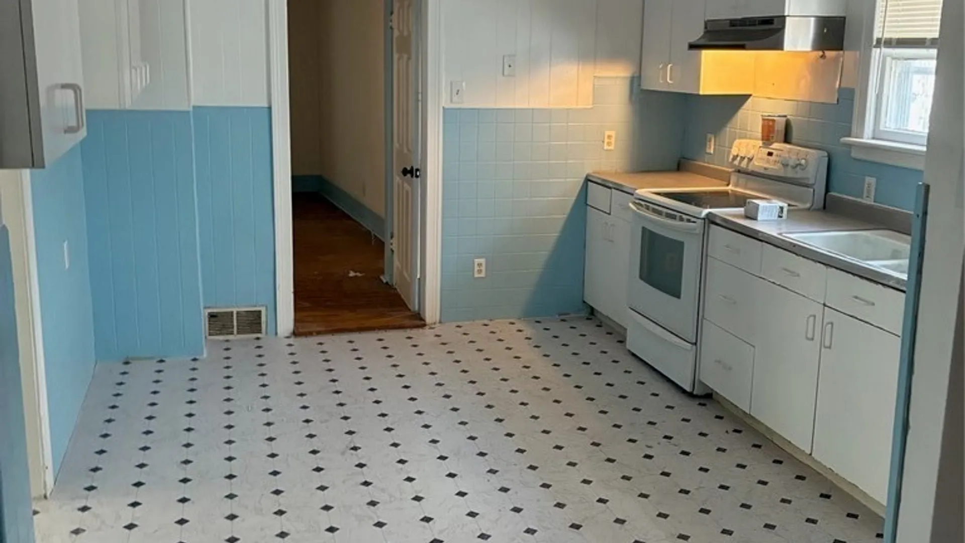 Property at 541 16th Street, Niagara Falls, NY 14301 17