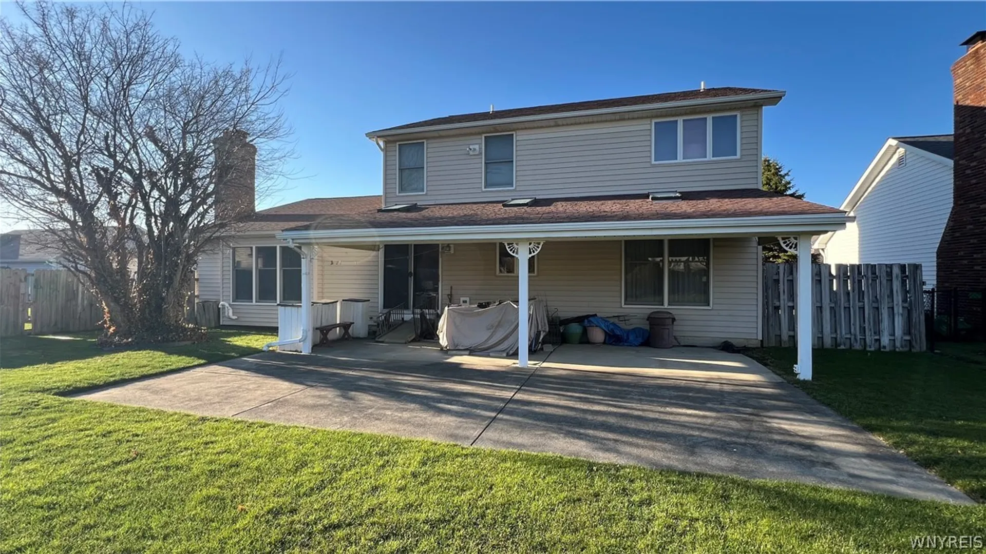 Property at 204 Holiday Lane, Hamburg, NY 14075 3