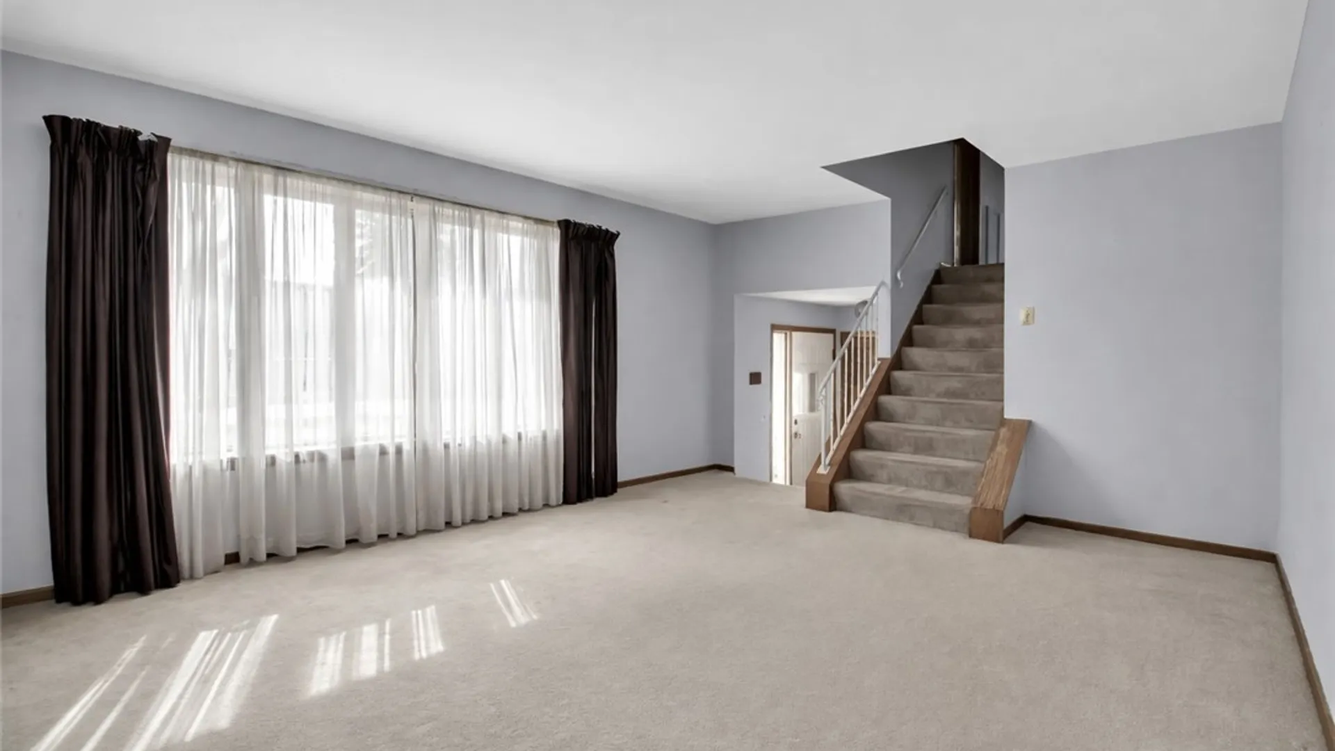 Property at 378 Creek Drive, Cheektowaga, NY 14043 13