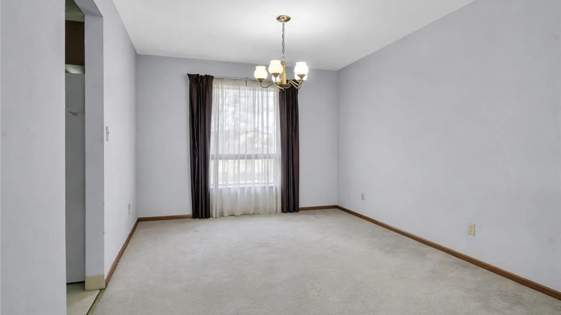 Property at 378 Creek Drive, Cheektowaga, NY 14043 14