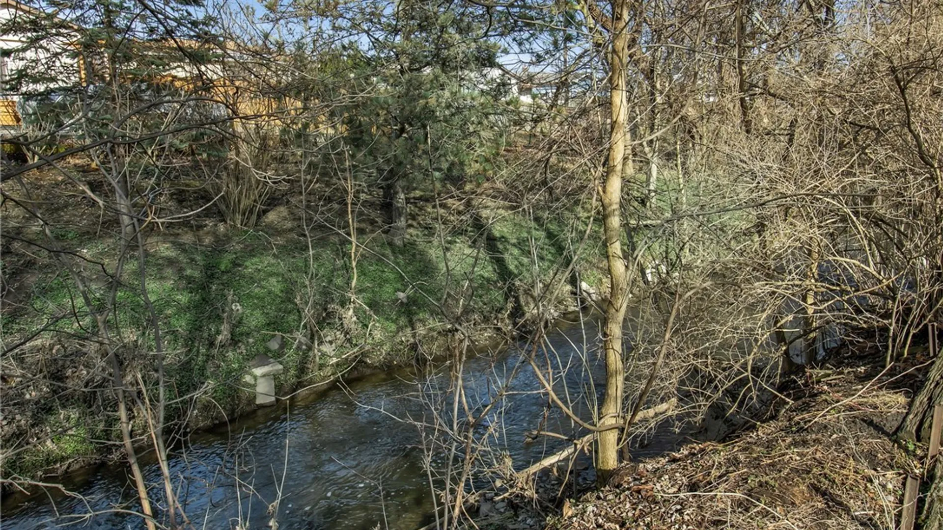 Property at 378 Creek Drive, Cheektowaga, NY 14043 3