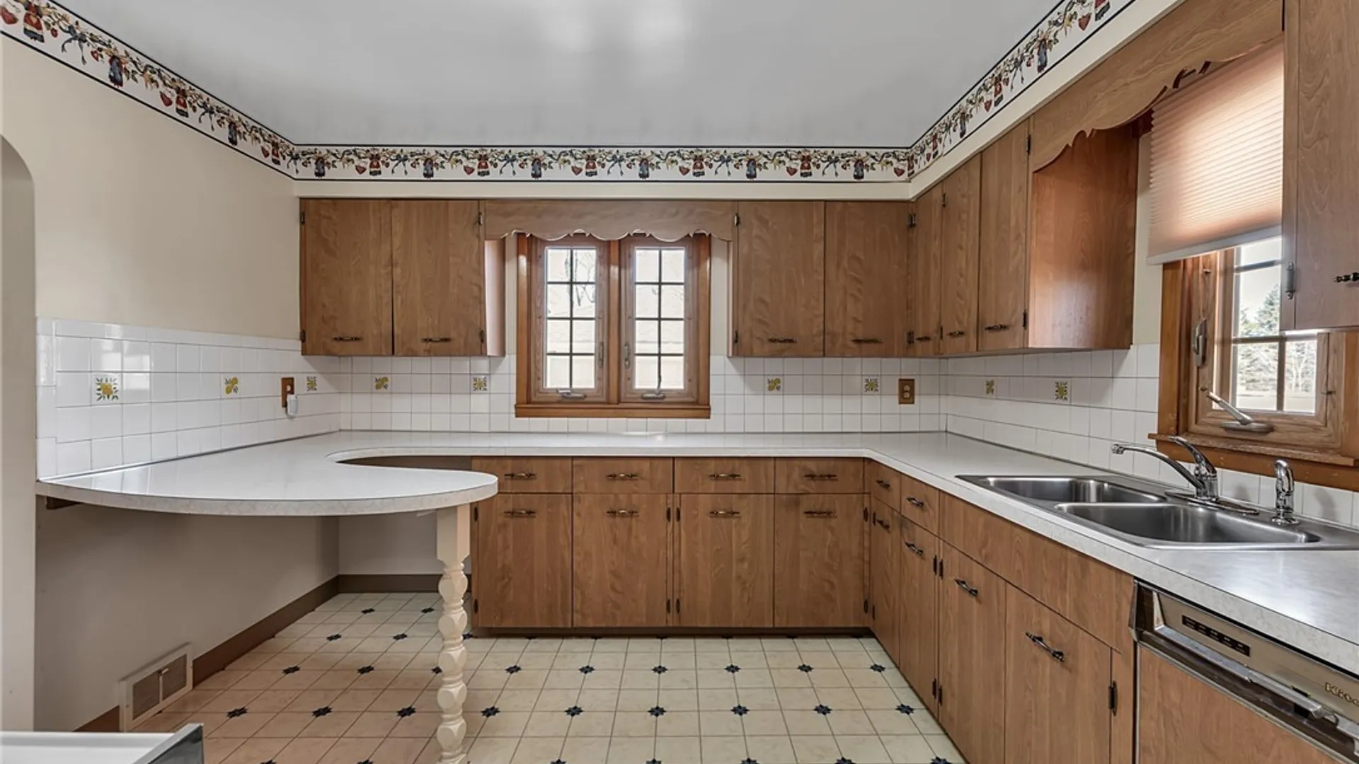 Property at 74 Grant Street, Lancaster, NY 14043 10