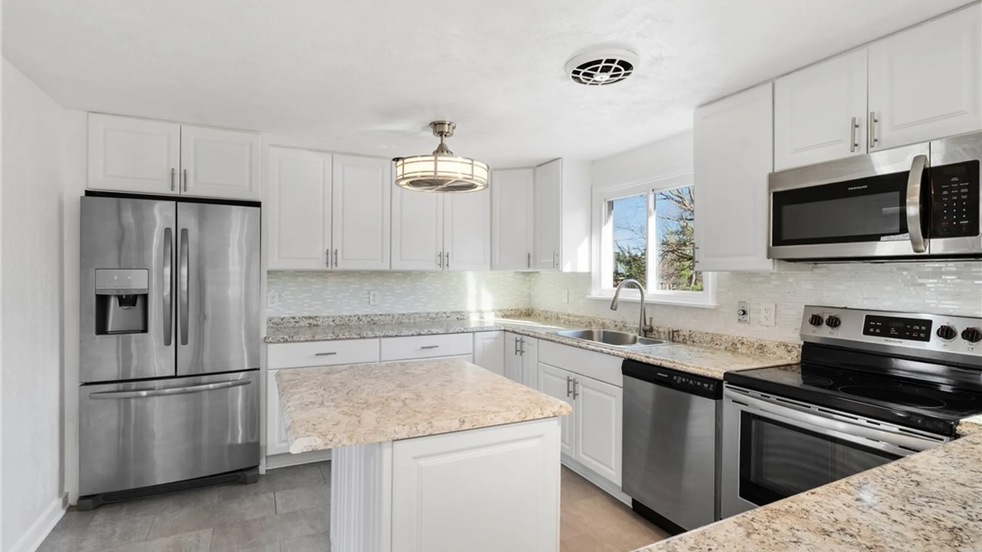 Property at 101 Andrews Road, DeWitt, NY 13214 18