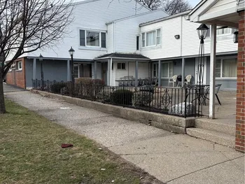 19 California apt 5, Amherst, NY 14221