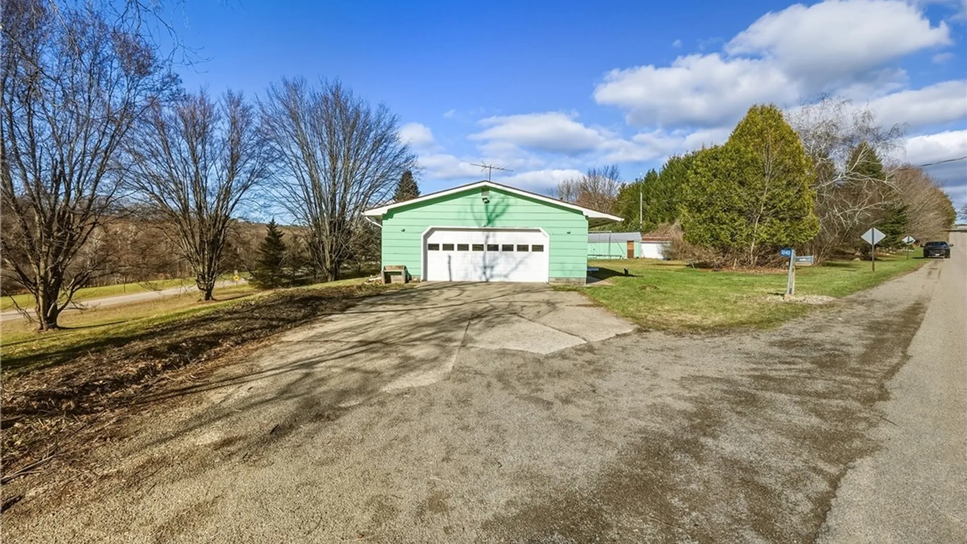 Property at 1040 W Hughes Road, Freedom, NY 14009 2