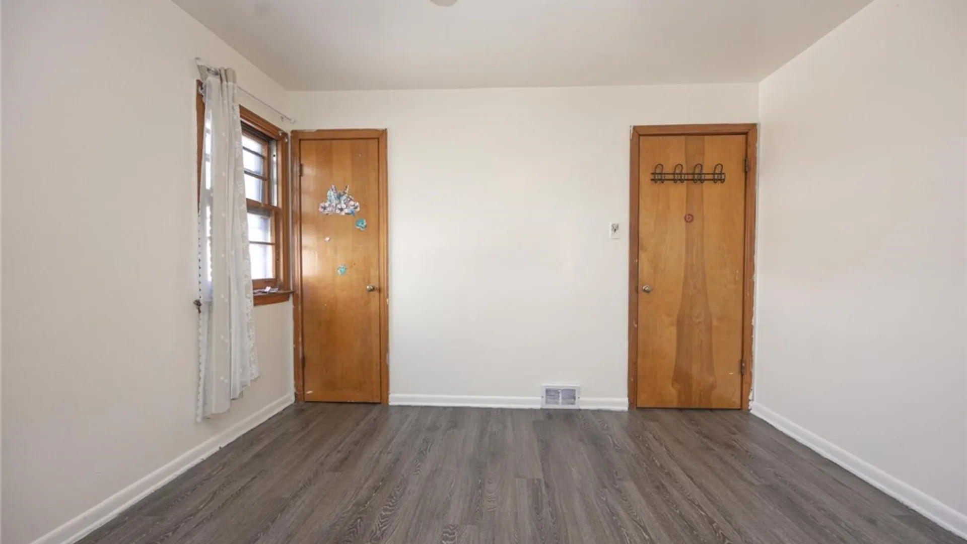 Property at 353 38th Street, Niagara Falls, NY 14303 13