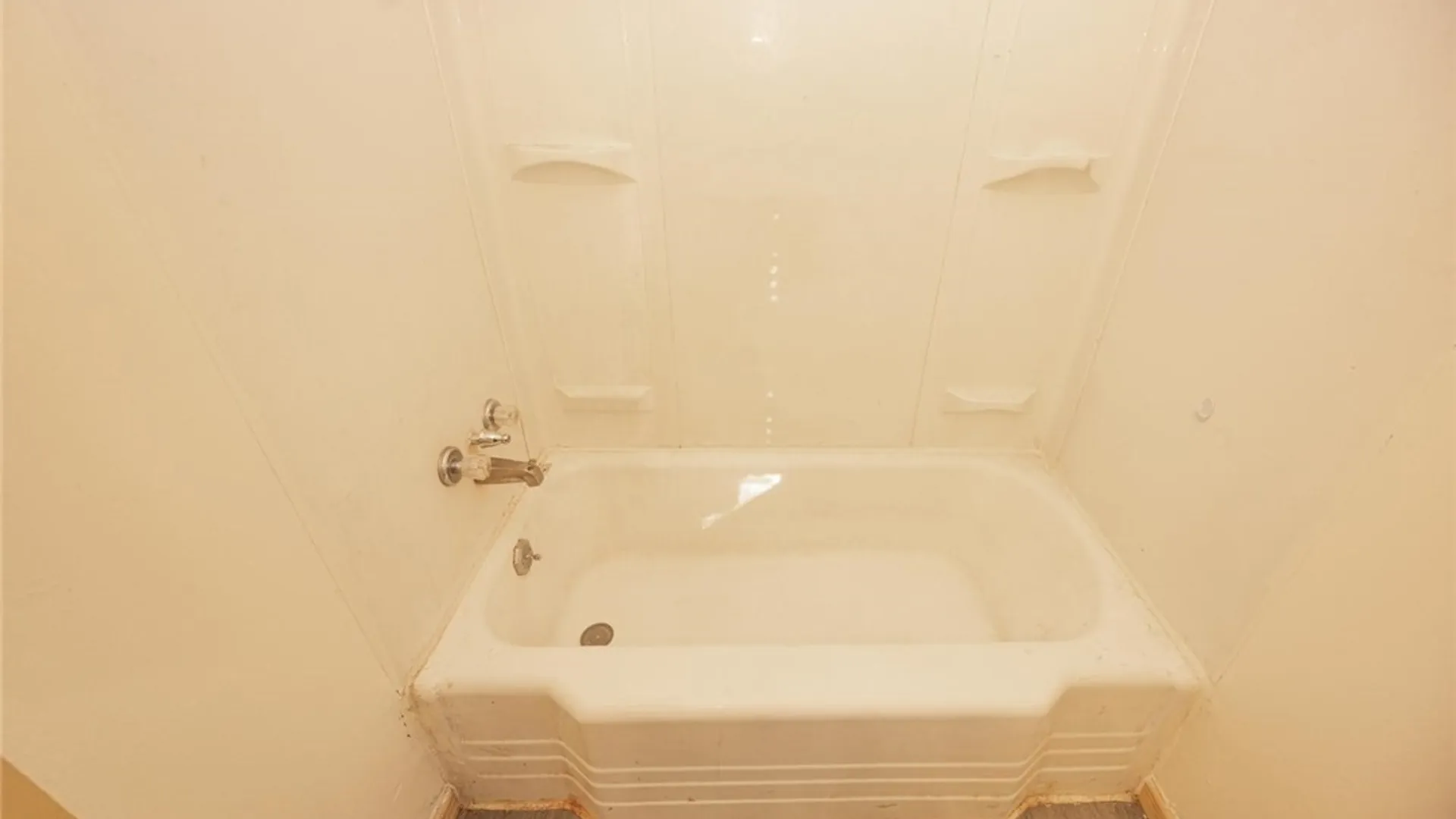 Property at 353 38th Street, Niagara Falls, NY 14303 15