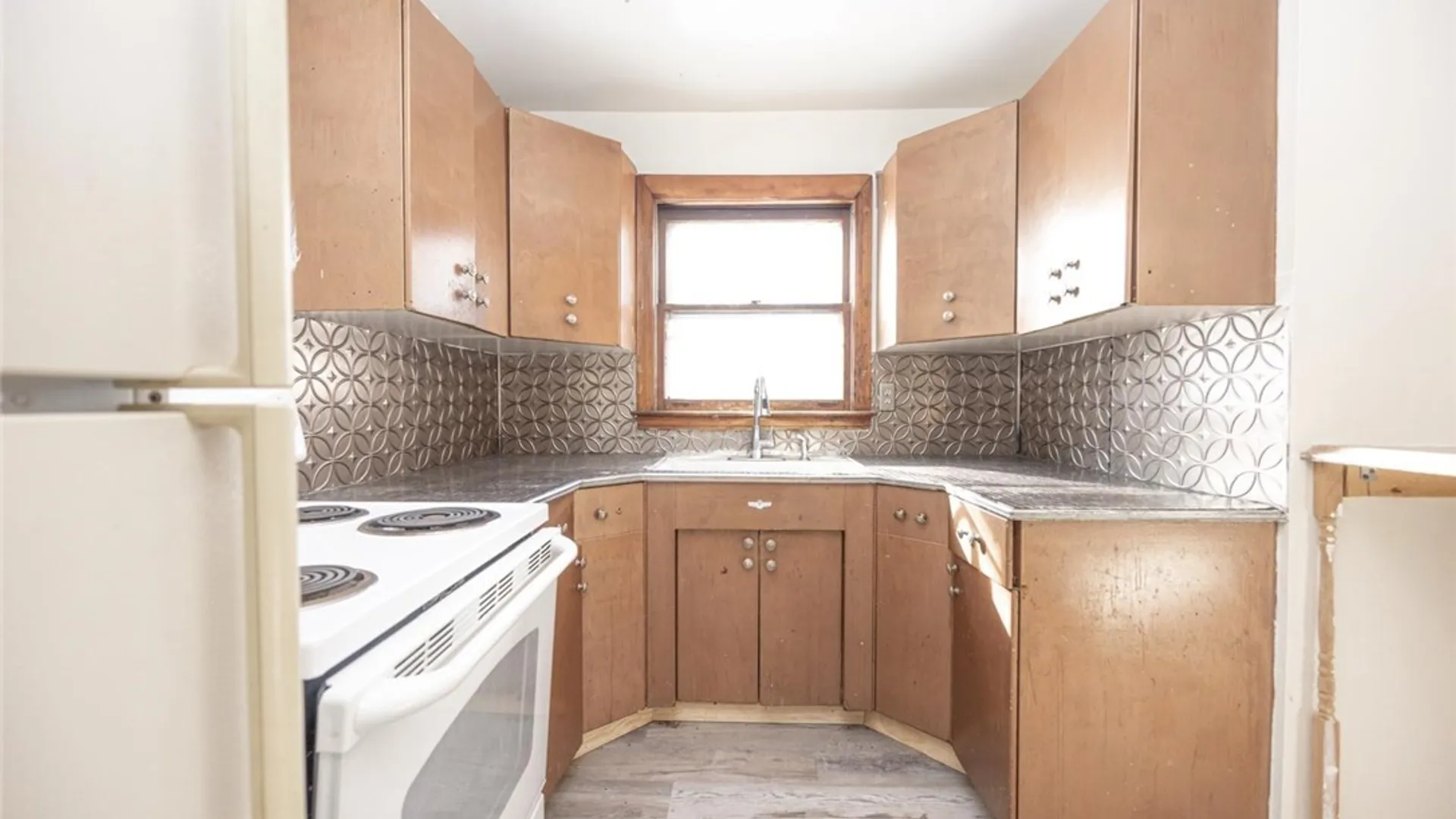 Property at 353 38th Street, Niagara Falls, NY 14303 18