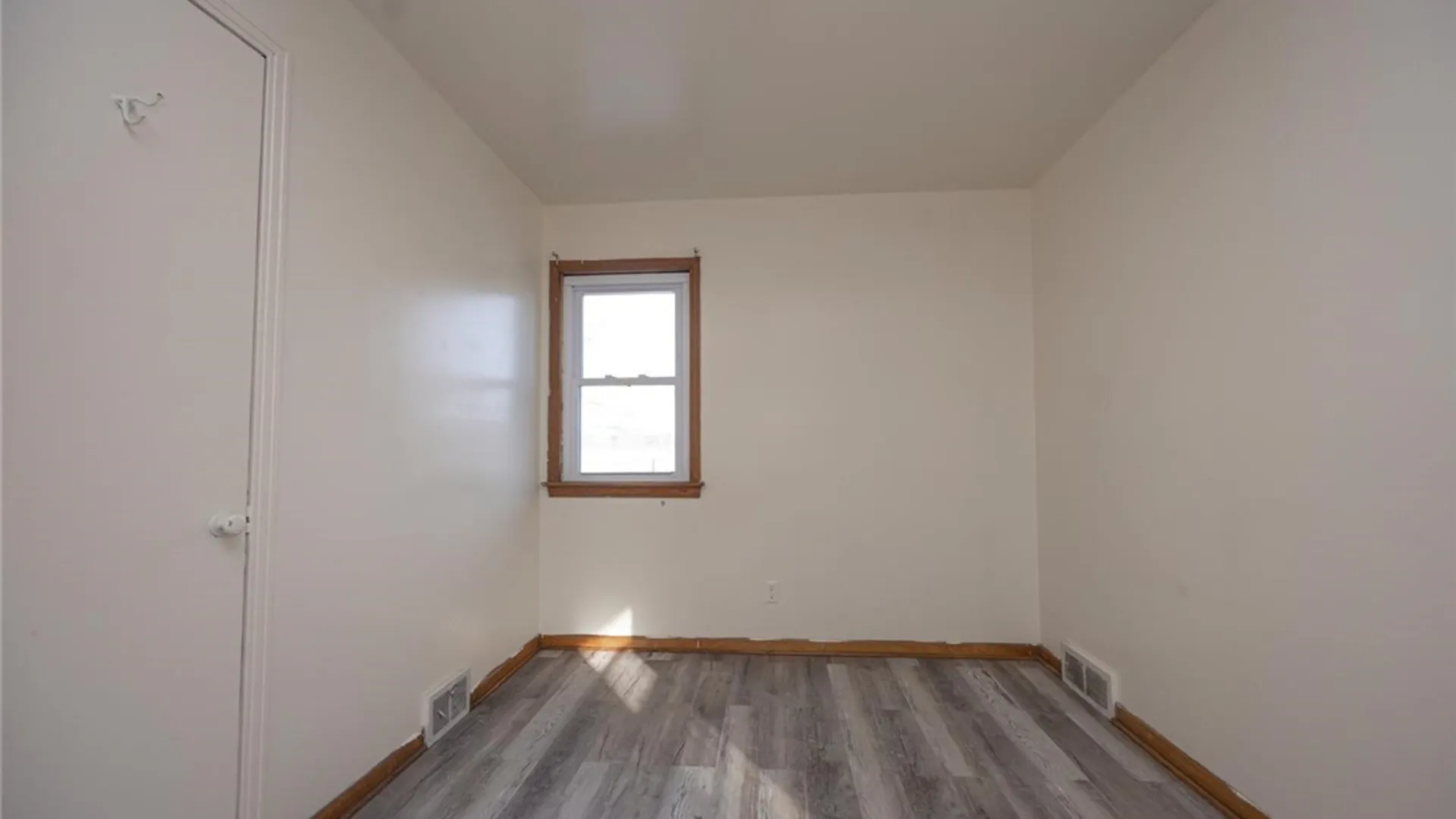 Property at 353 38th Street, Niagara Falls, NY 14303 22