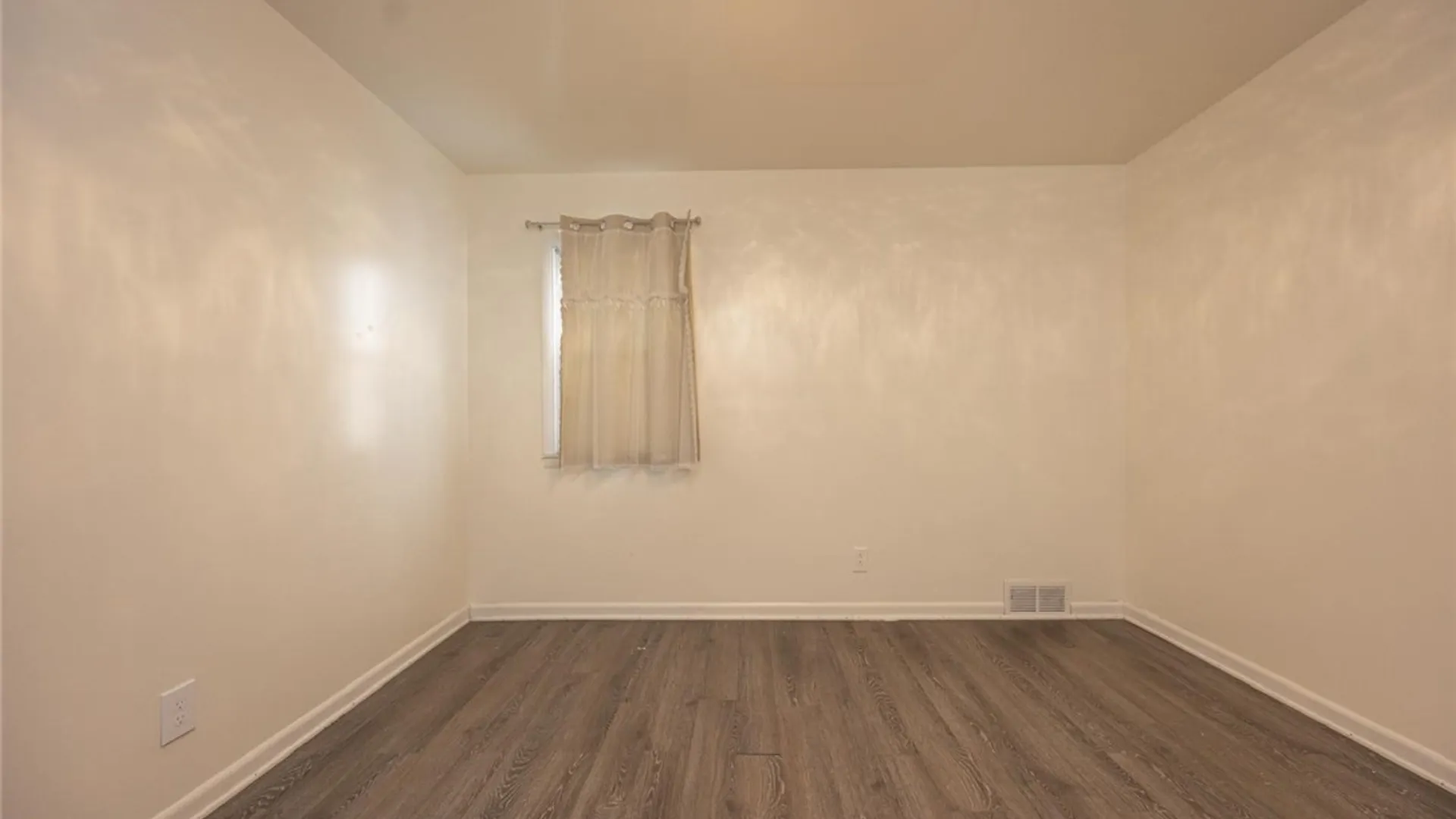 Property at 353 38th Street, Niagara Falls, NY 14303 23