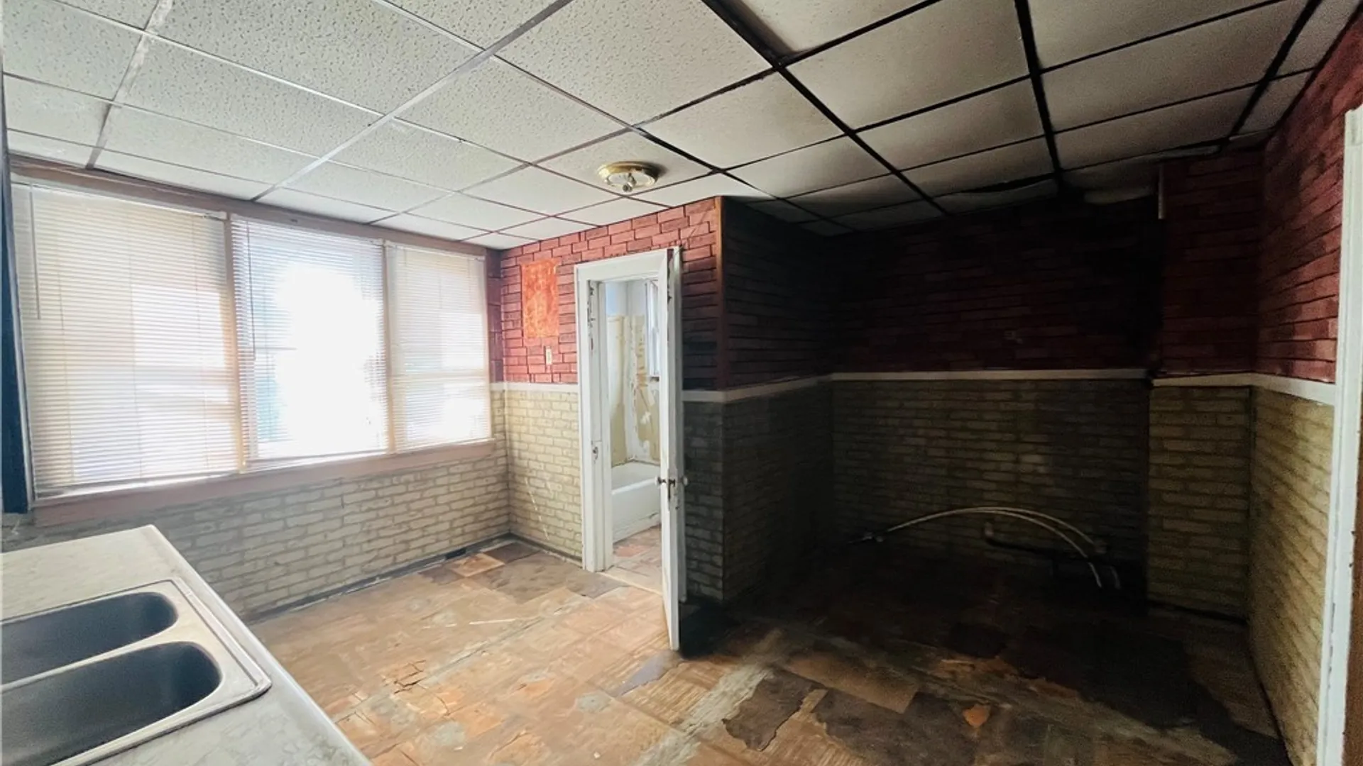 Property at 25 Central Avenue, Buffalo, NY 14212 21