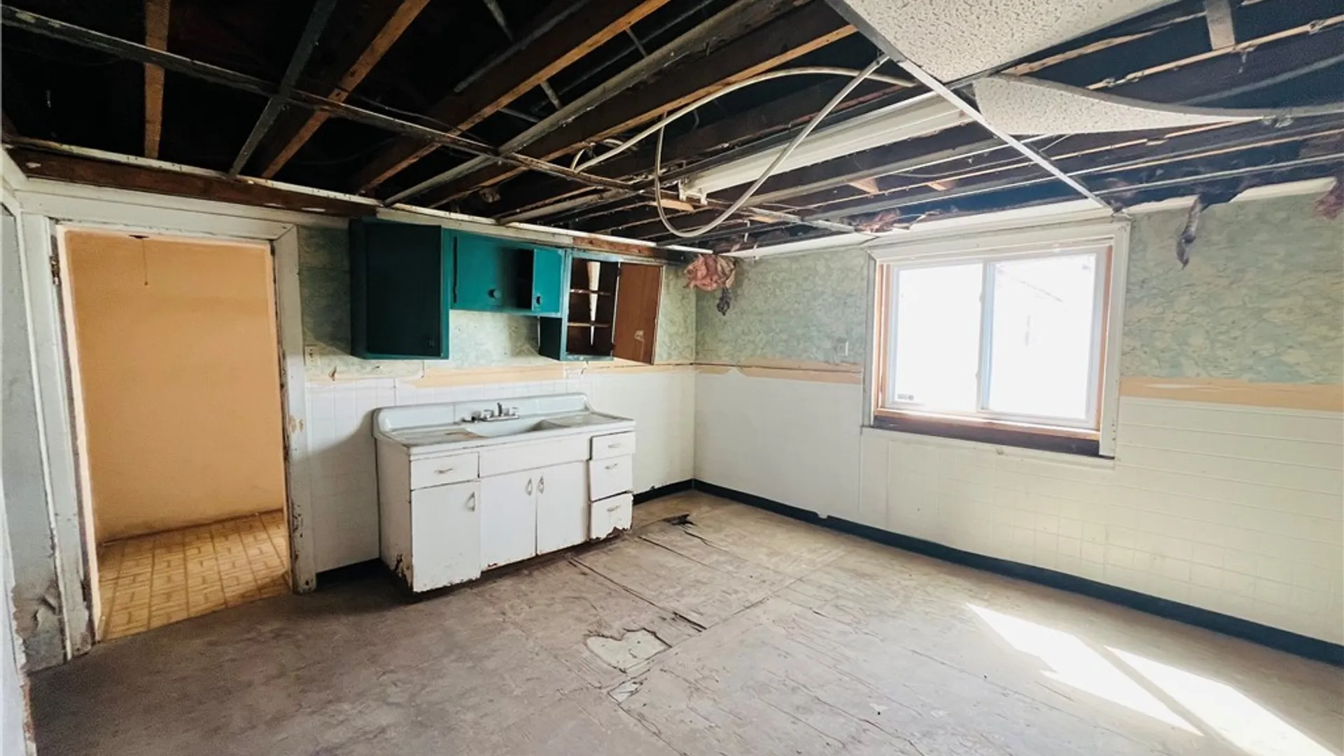 Property at 25 Central Avenue, Buffalo, NY 14212 30