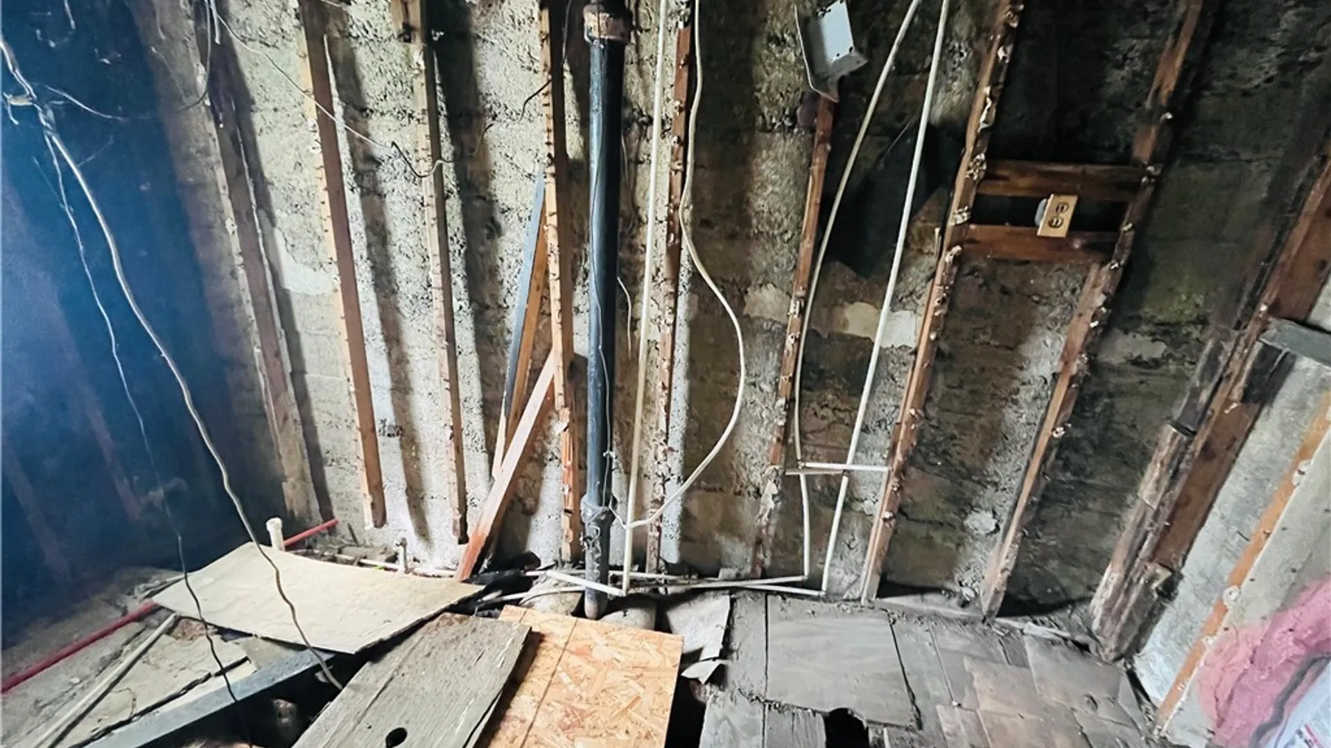 Property at 25 Central Avenue, Buffalo, NY 14212 31